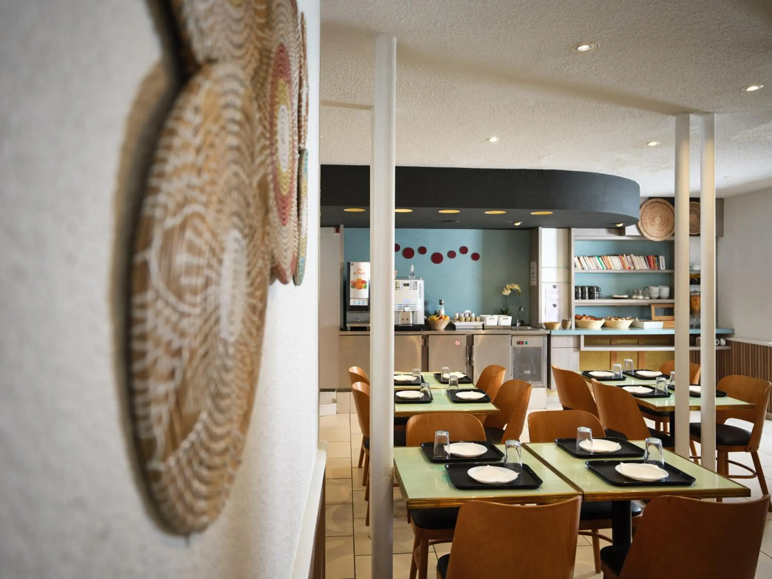 Property building in Hôtel de Lyon Property building in Hôtel de Lyon