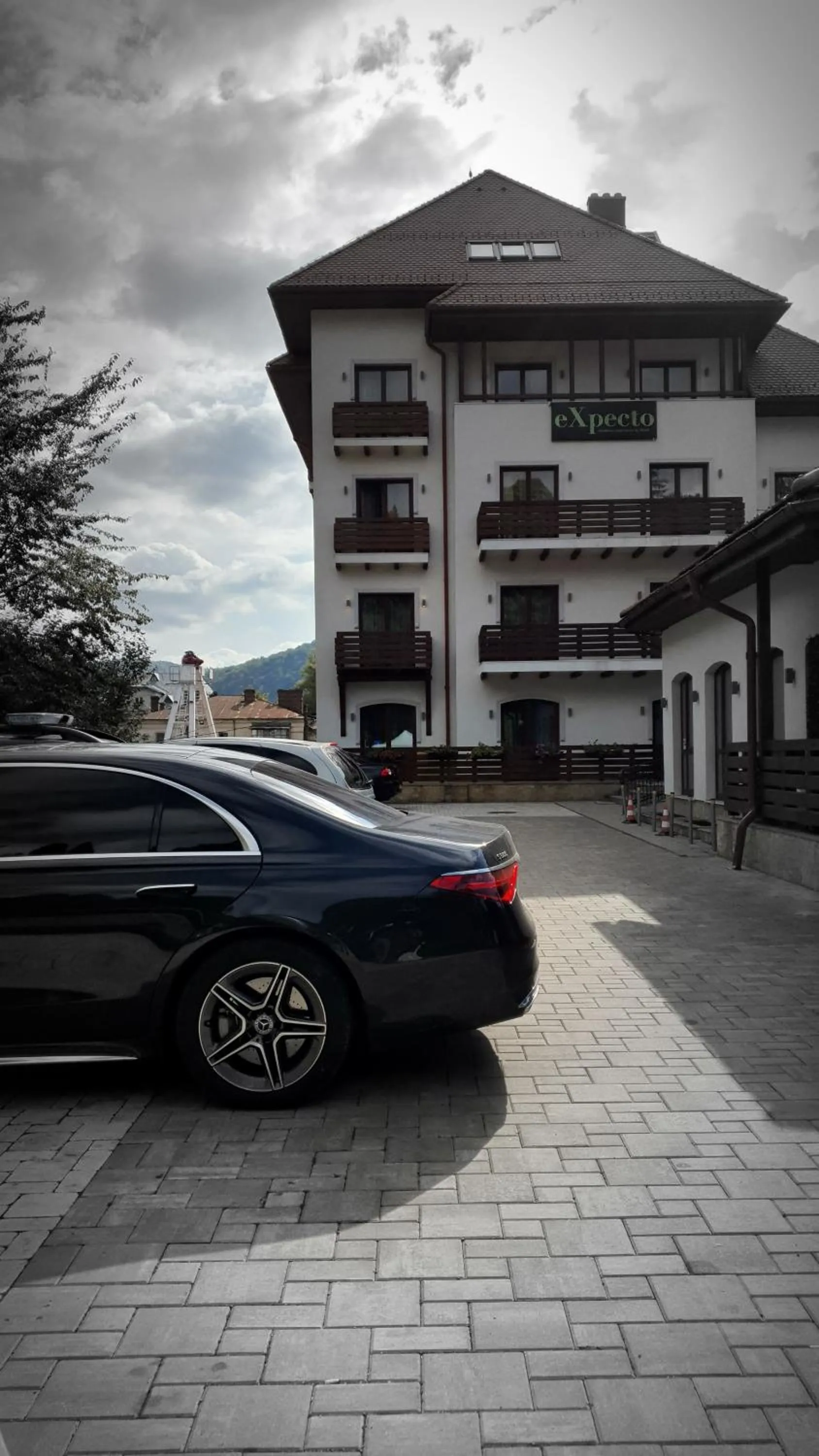 Property building in Expecto Apartments