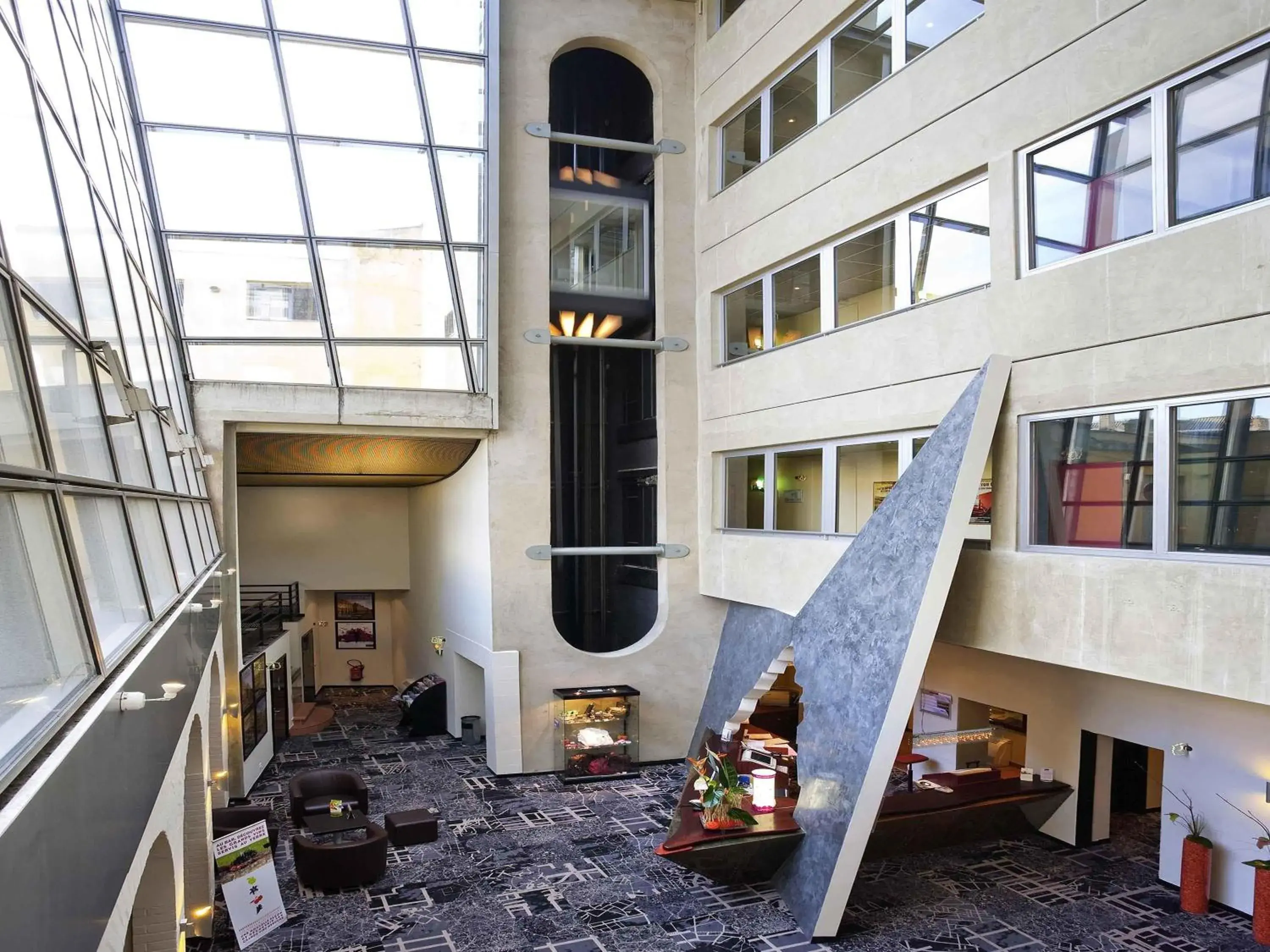 Property building in Mercure Strasbourg Centre Gare Property building in Mercure Strasbourg Centre Gare