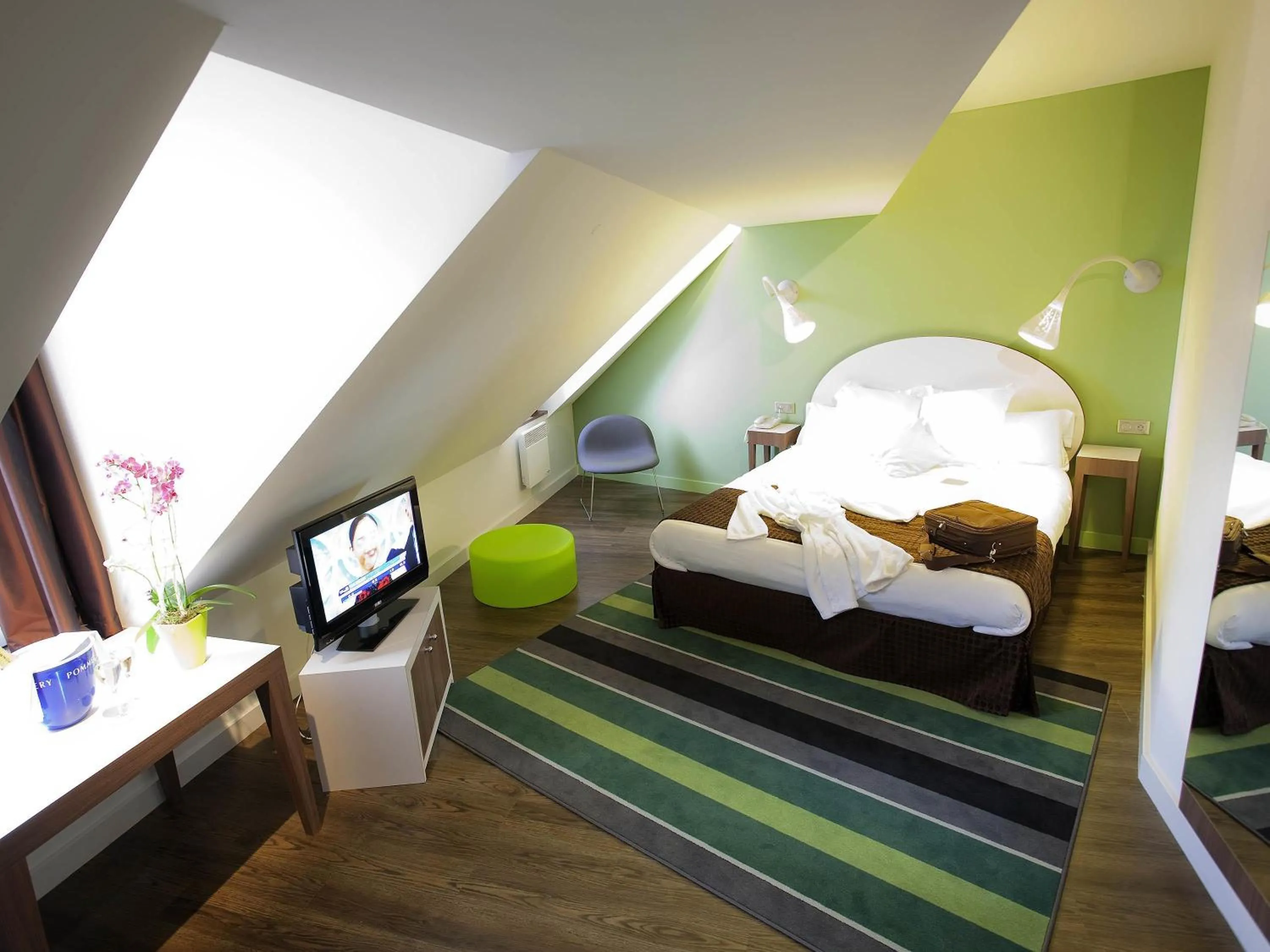 Bedroom, Bed in Mercure Strasbourg Centre Gare