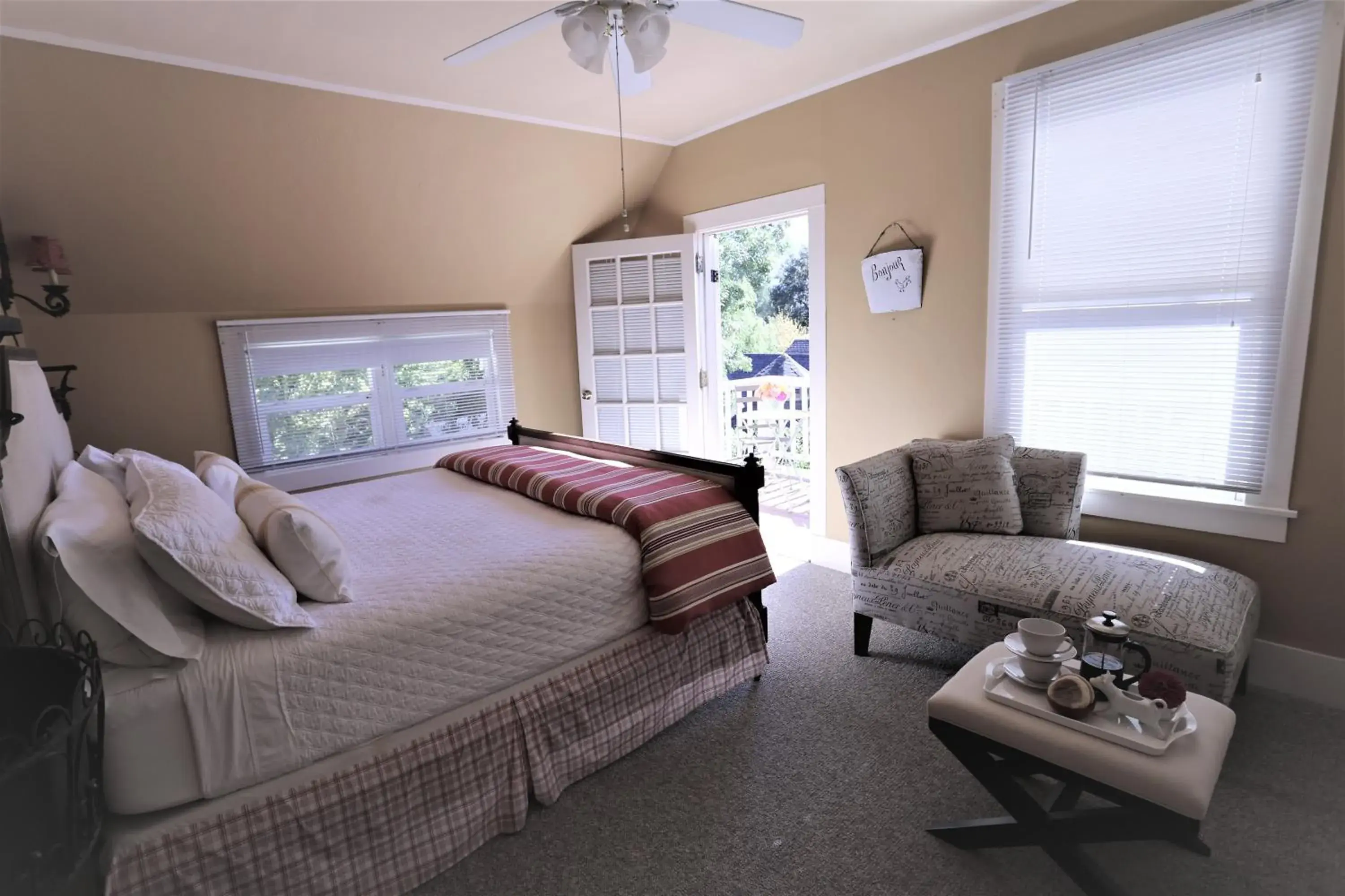 King Room in Napa Farmhouse Inn King Room in Napa Farmhouse Inn