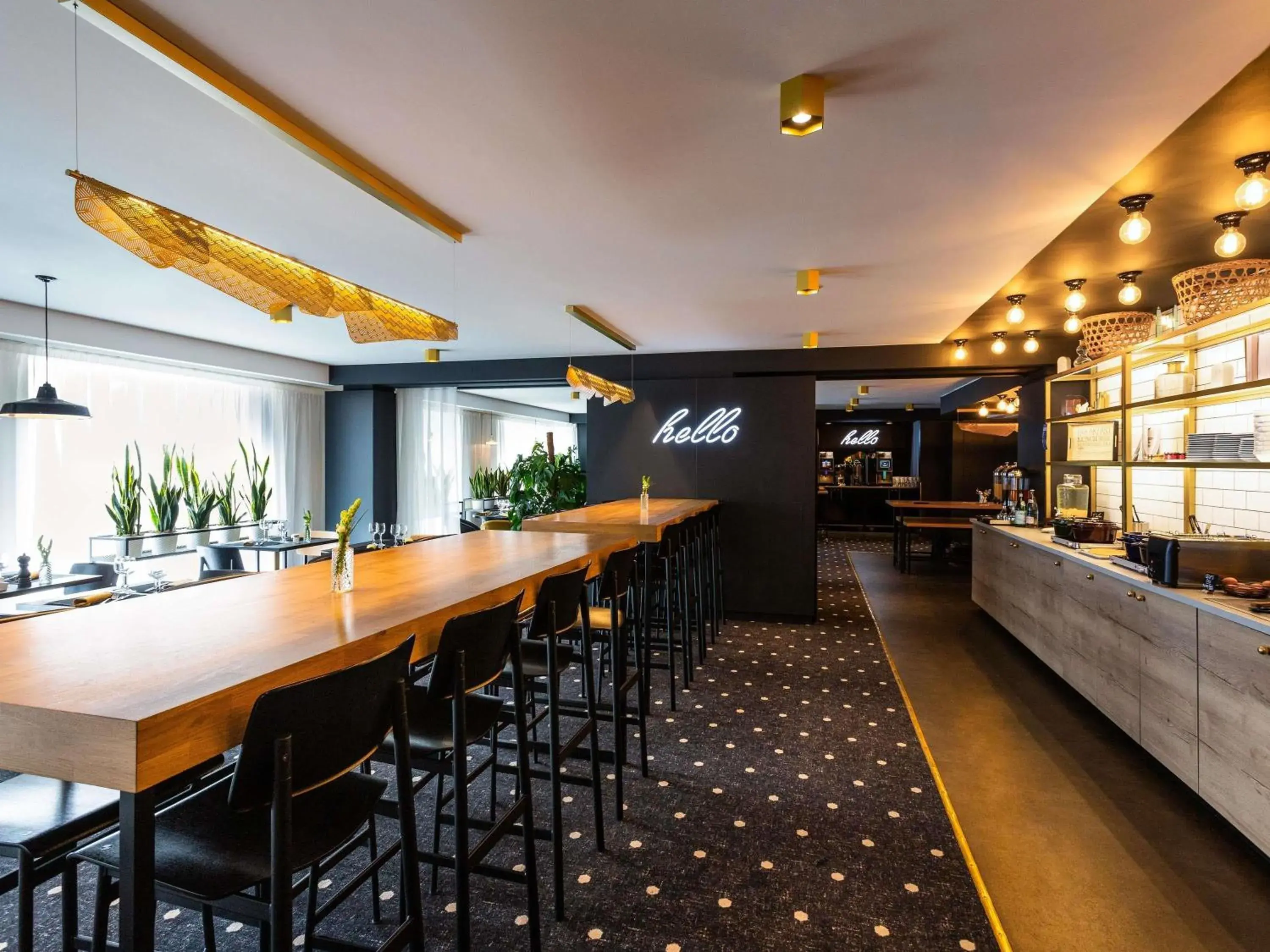 Property building in Mercure Bordeaux Centre Ville Property building in Mercure Bordeaux Centre Ville