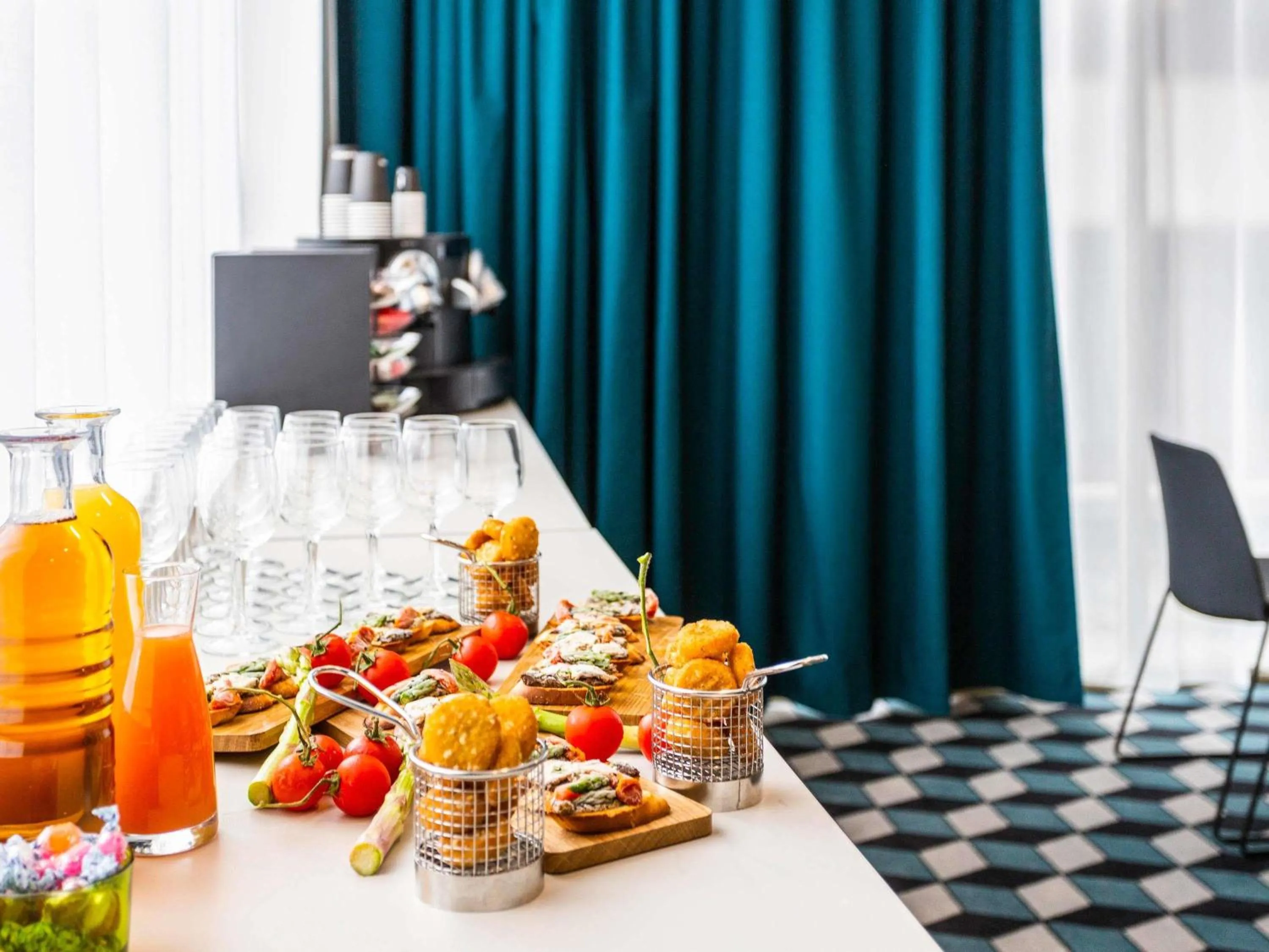 Business facilities in Mercure Bordeaux Centre Ville