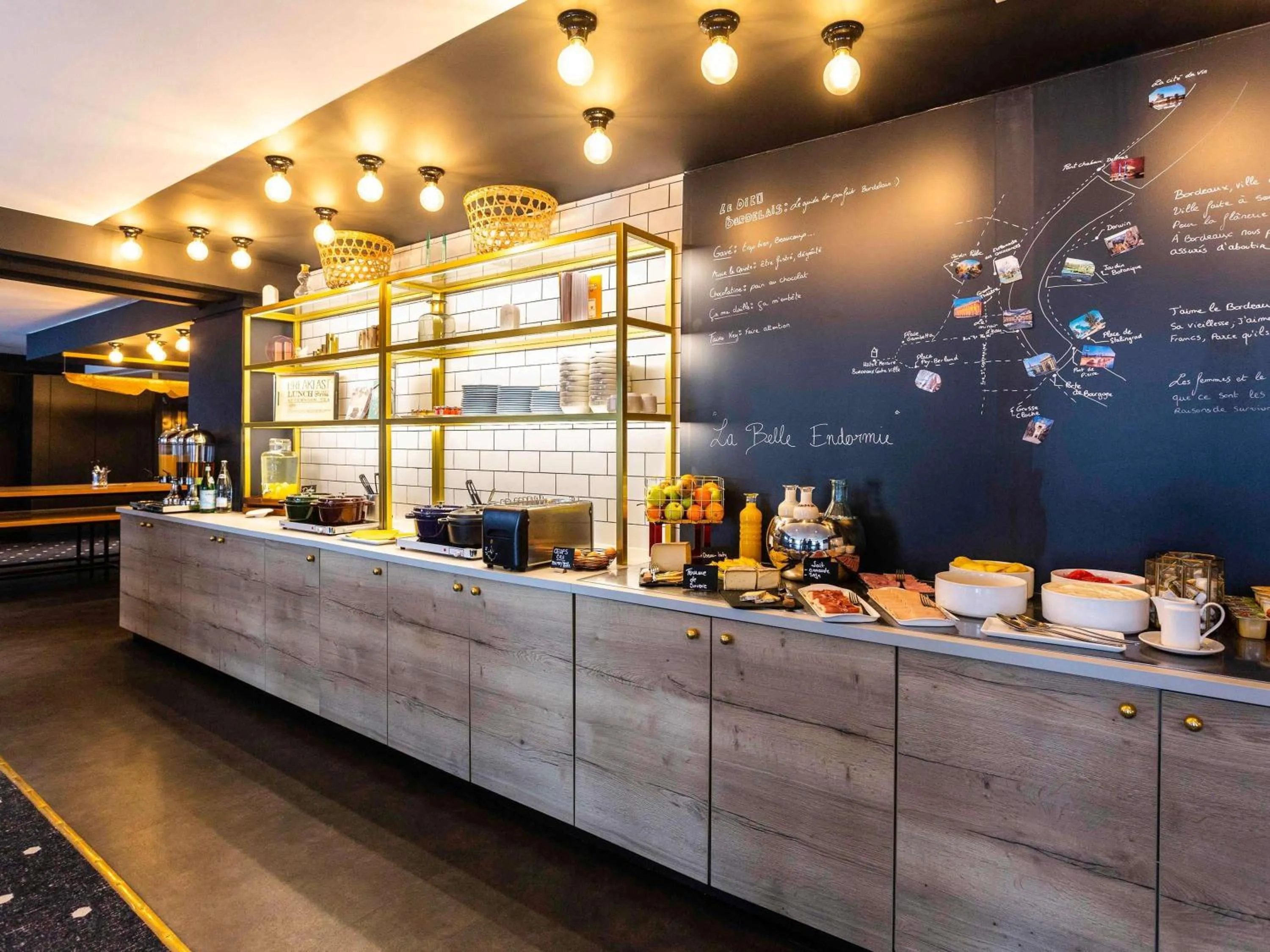 Breakfast in Mercure Bordeaux Centre Ville