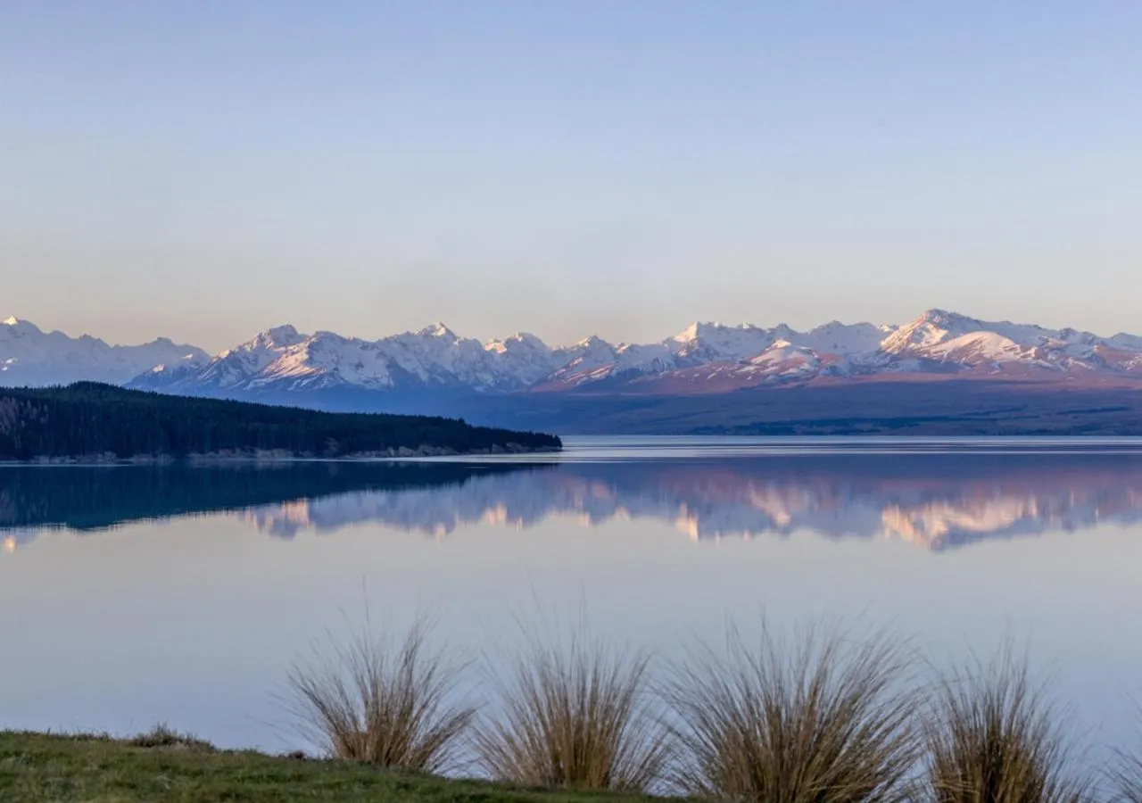 Natural landscape in Mt Cook Lakeside Retreat