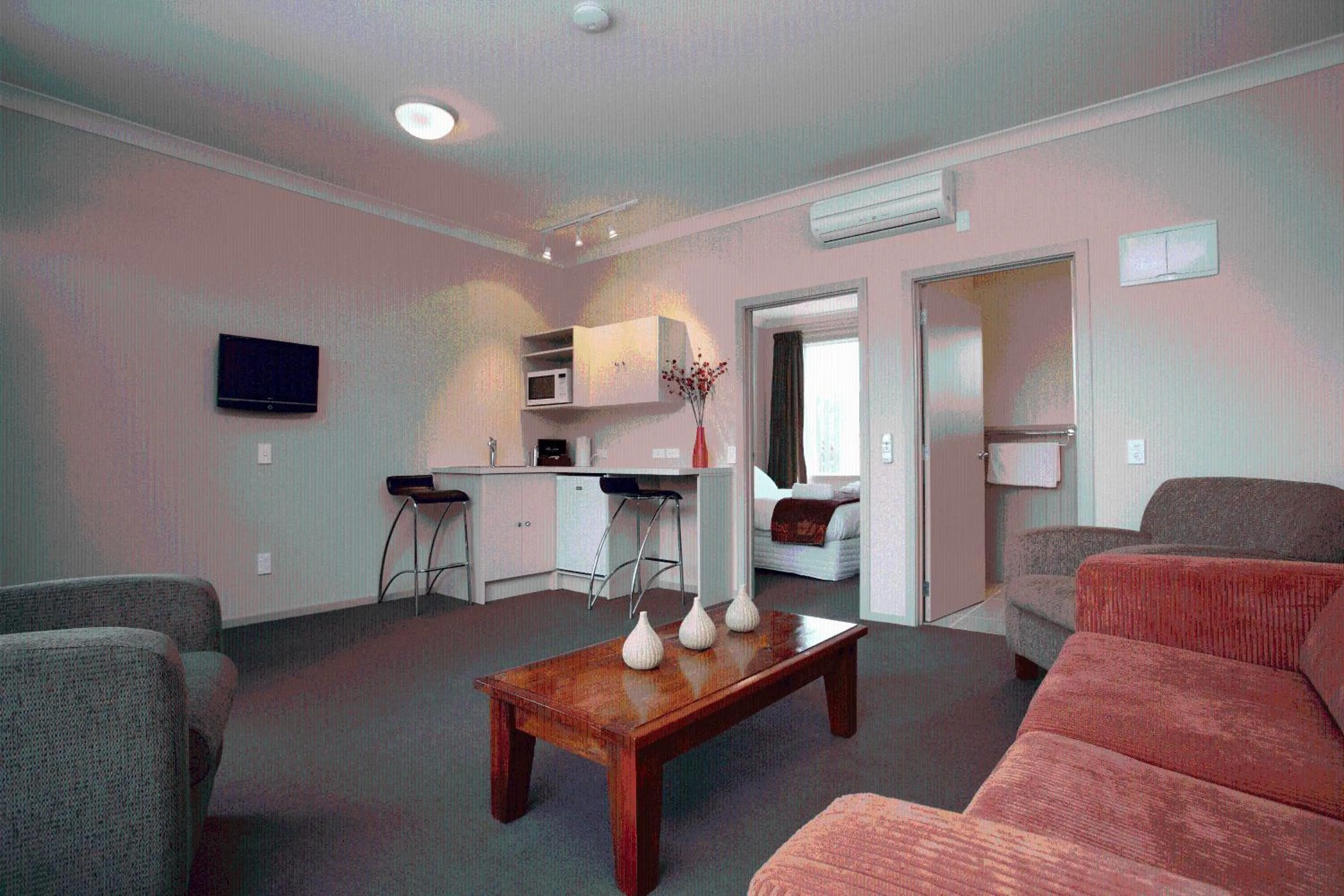 Kitchen or kitchenette in Hawkdun Lodge Motel