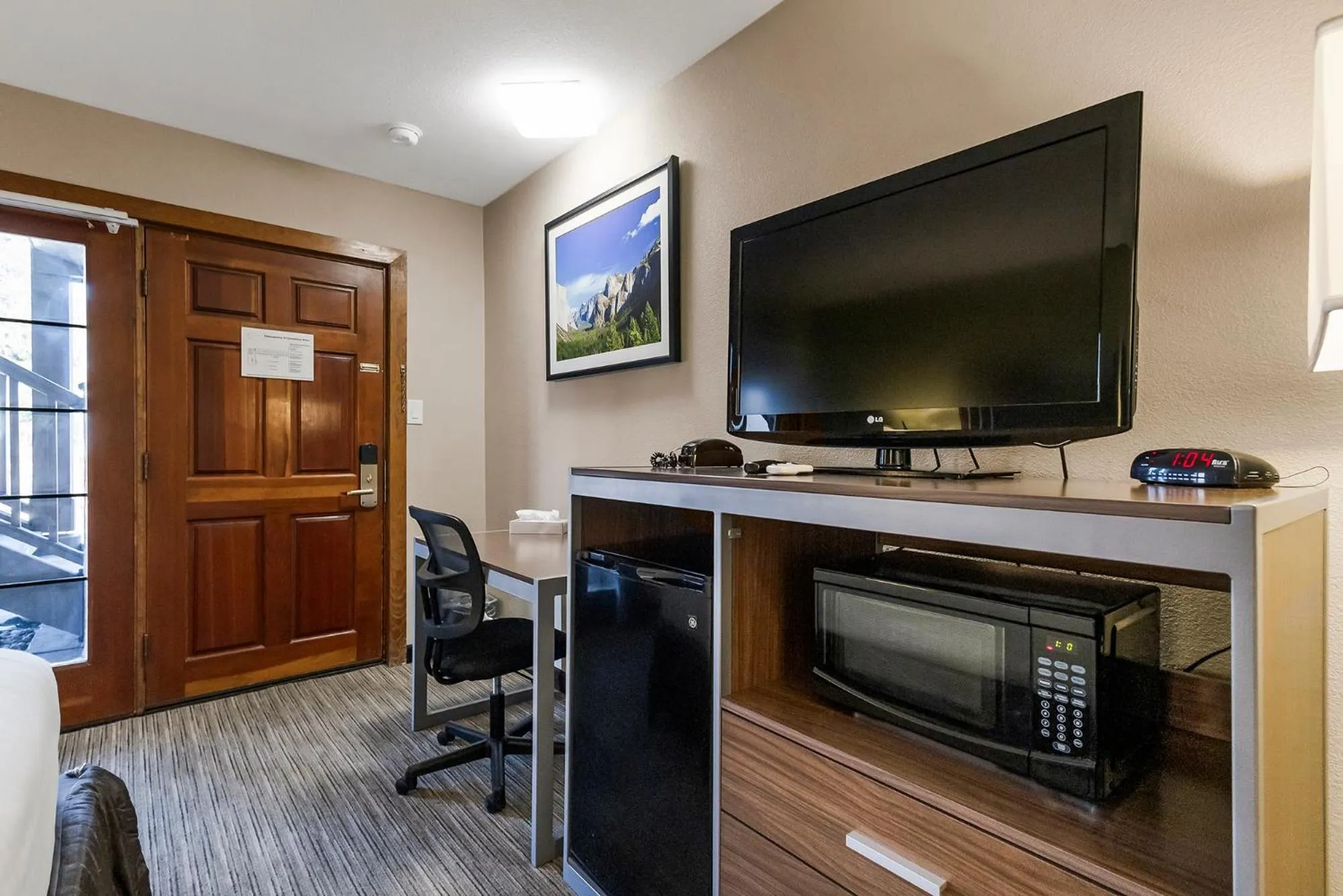 TV and multimedia in Heritage Inn - Yosemite/Sonora