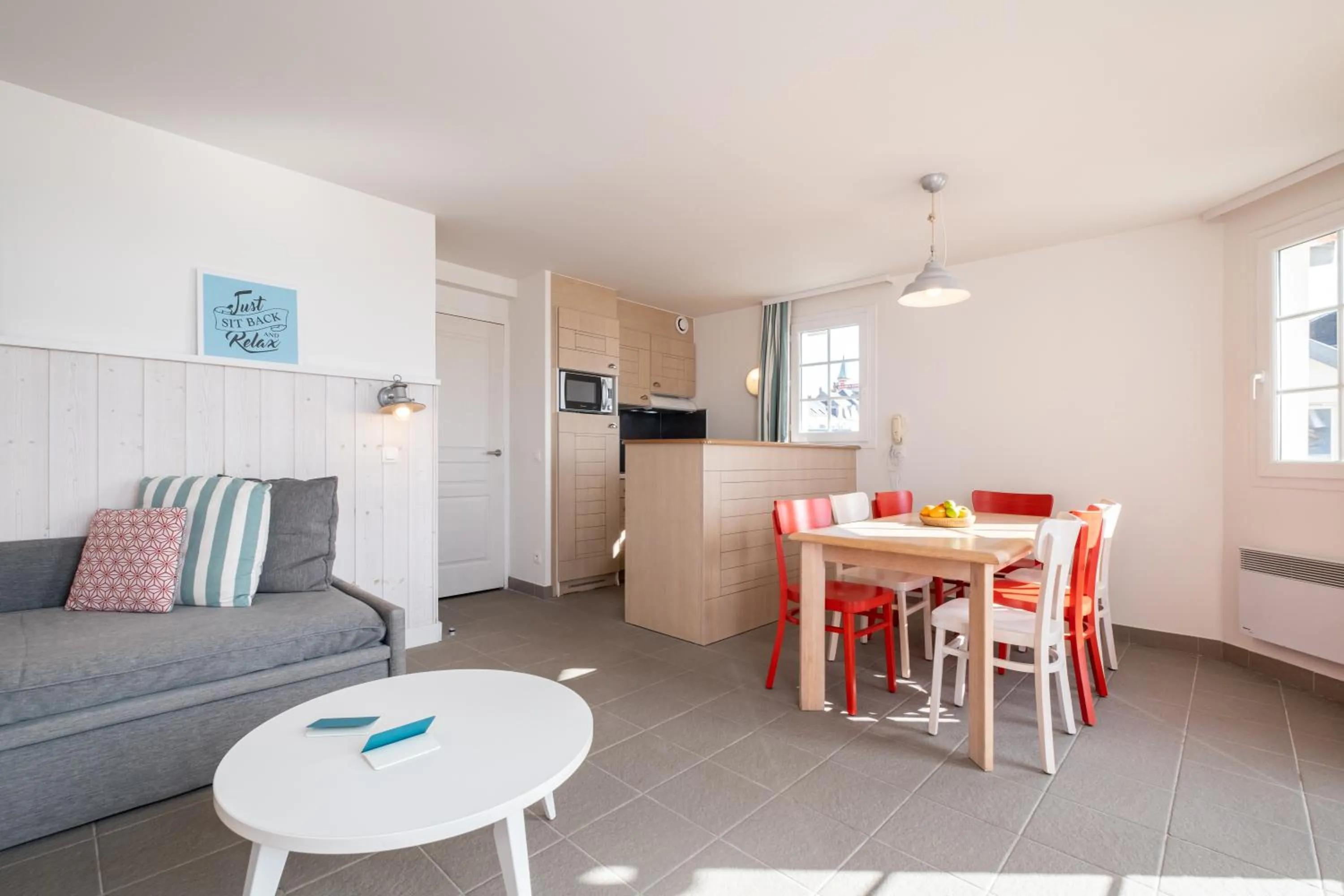 Kitchen or kitchenette in Pierre & Vacances Premium Résidence de la Plage