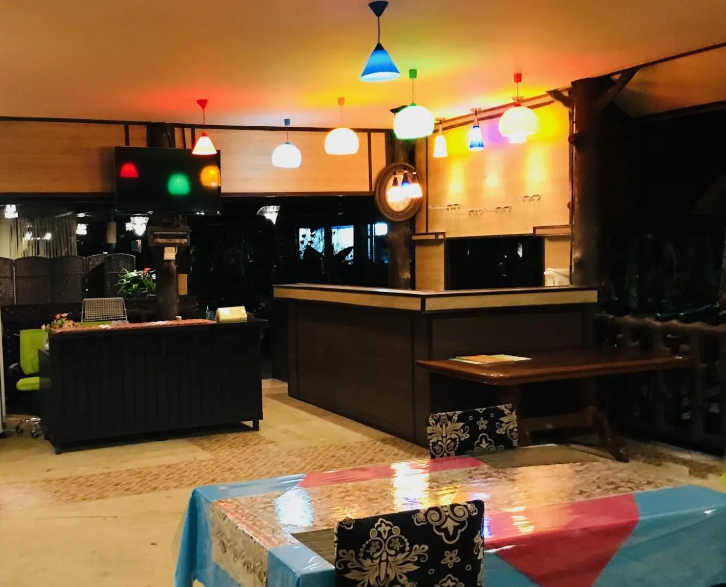 Restaurant/places to eat in Khao Sok River Lodge Hotel