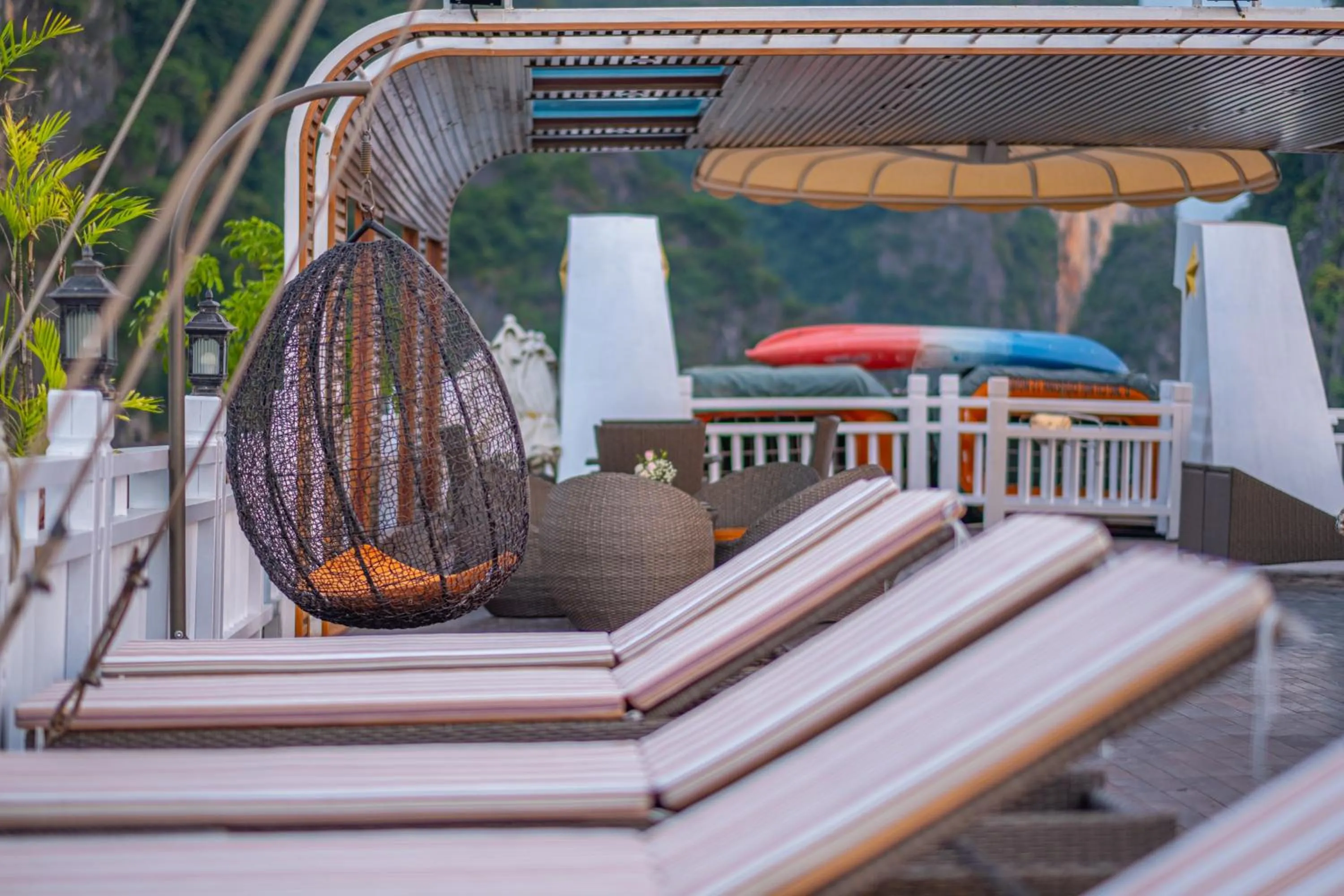 Mountain view in Victory Star Cruise