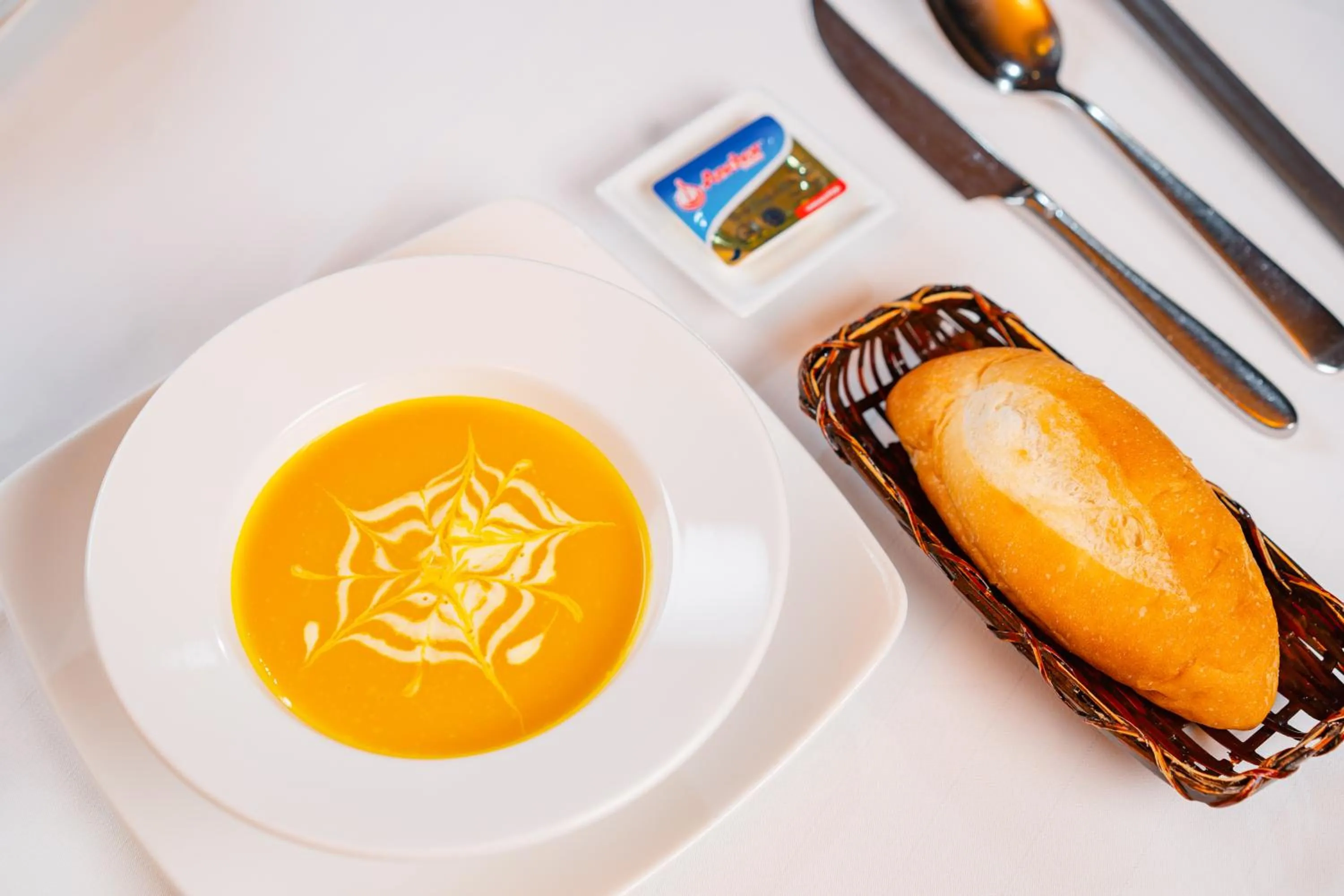 Food in Victory Star Cruise