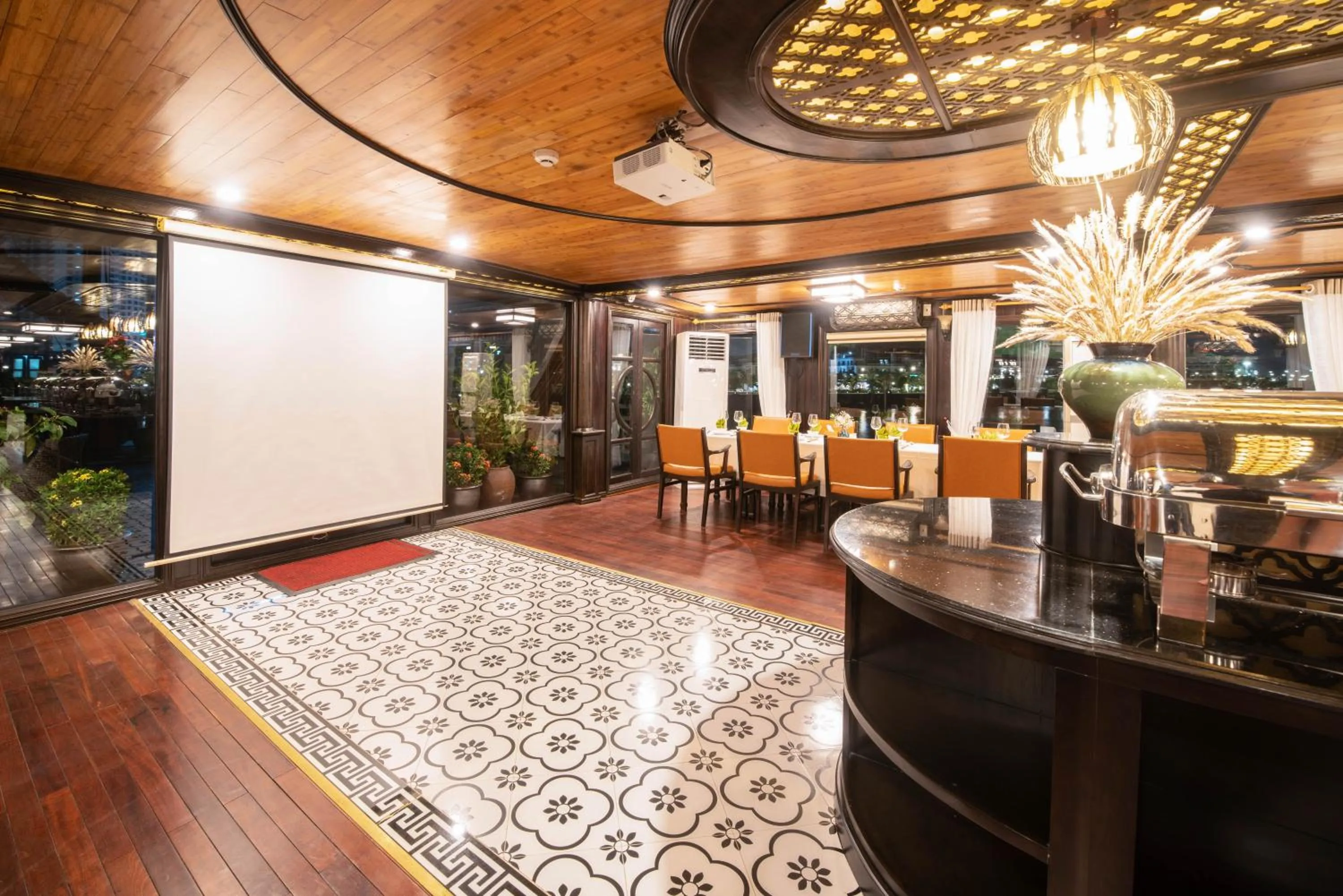 Dining area in Victory Star Cruise