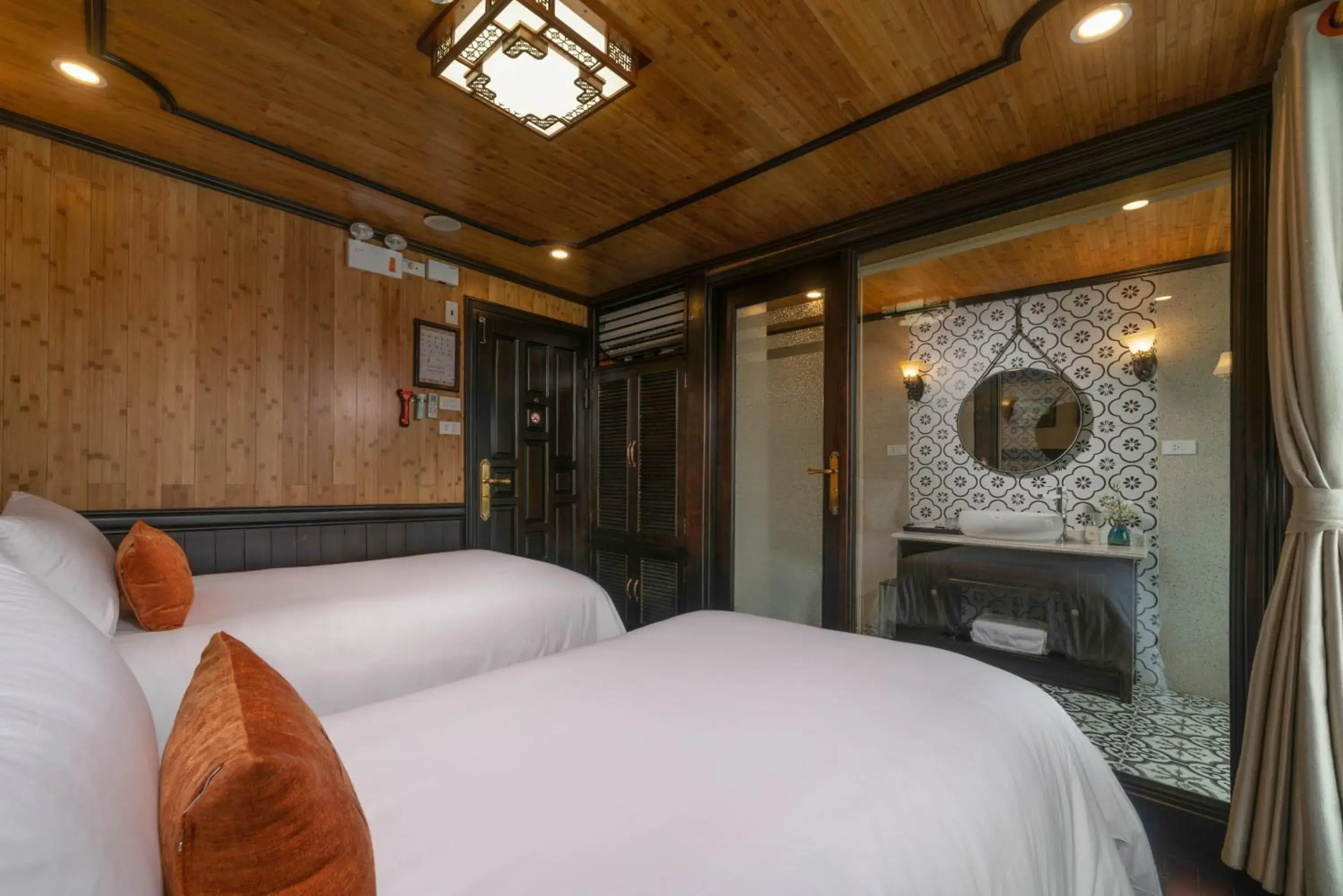 Deluxe Double or Twin Room with Balcony - single occupancy in Victory Star Cruise Deluxe Double or Twin Room with Balcony - single occupancy in Victory Star Cruise