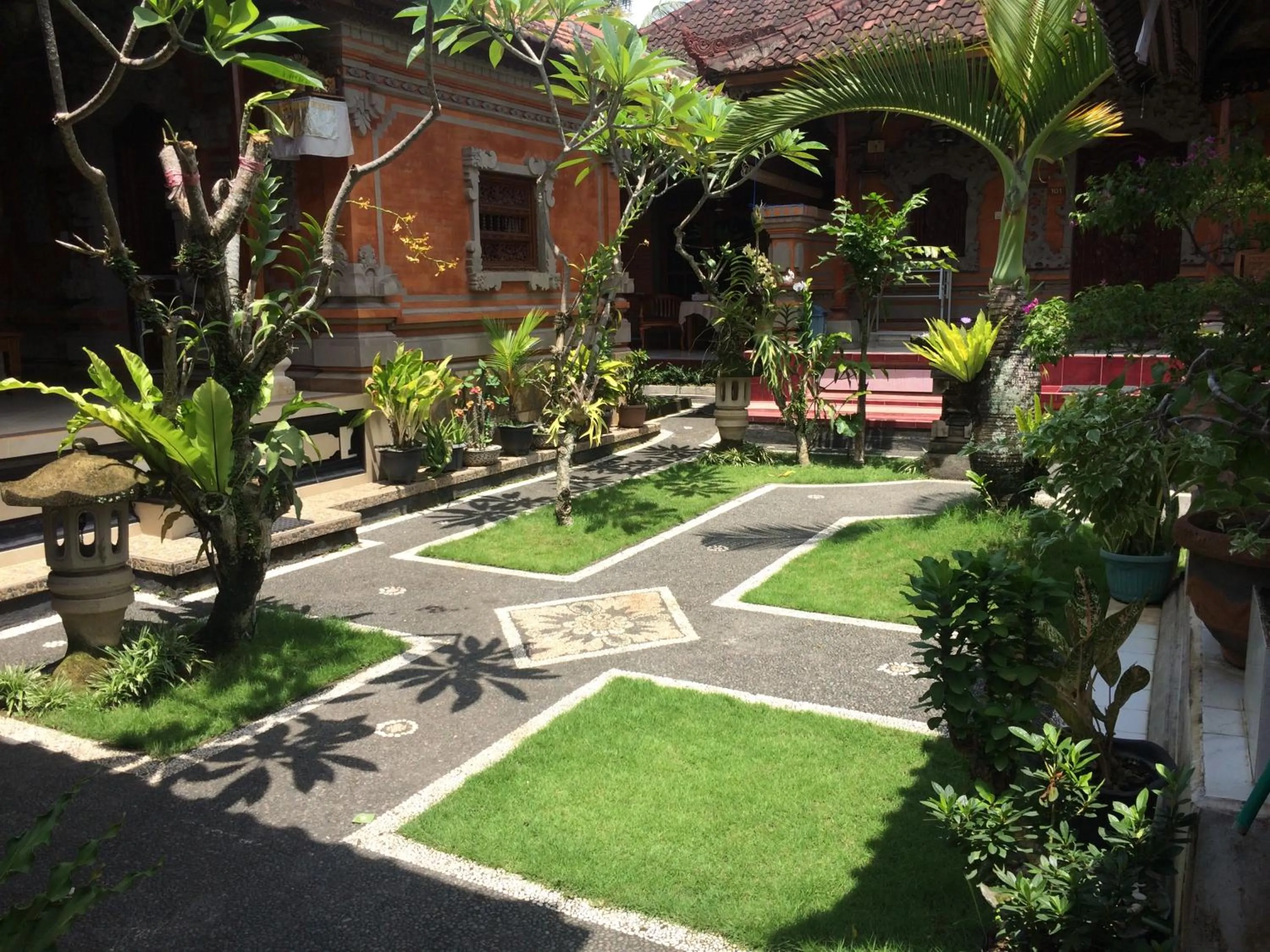 Garden in Arsa Homestay & Spa