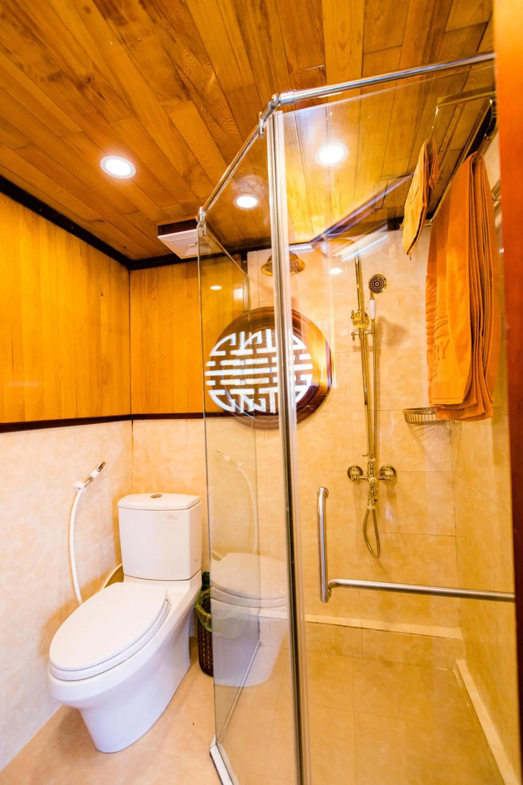 Bathroom in Victory Cruise