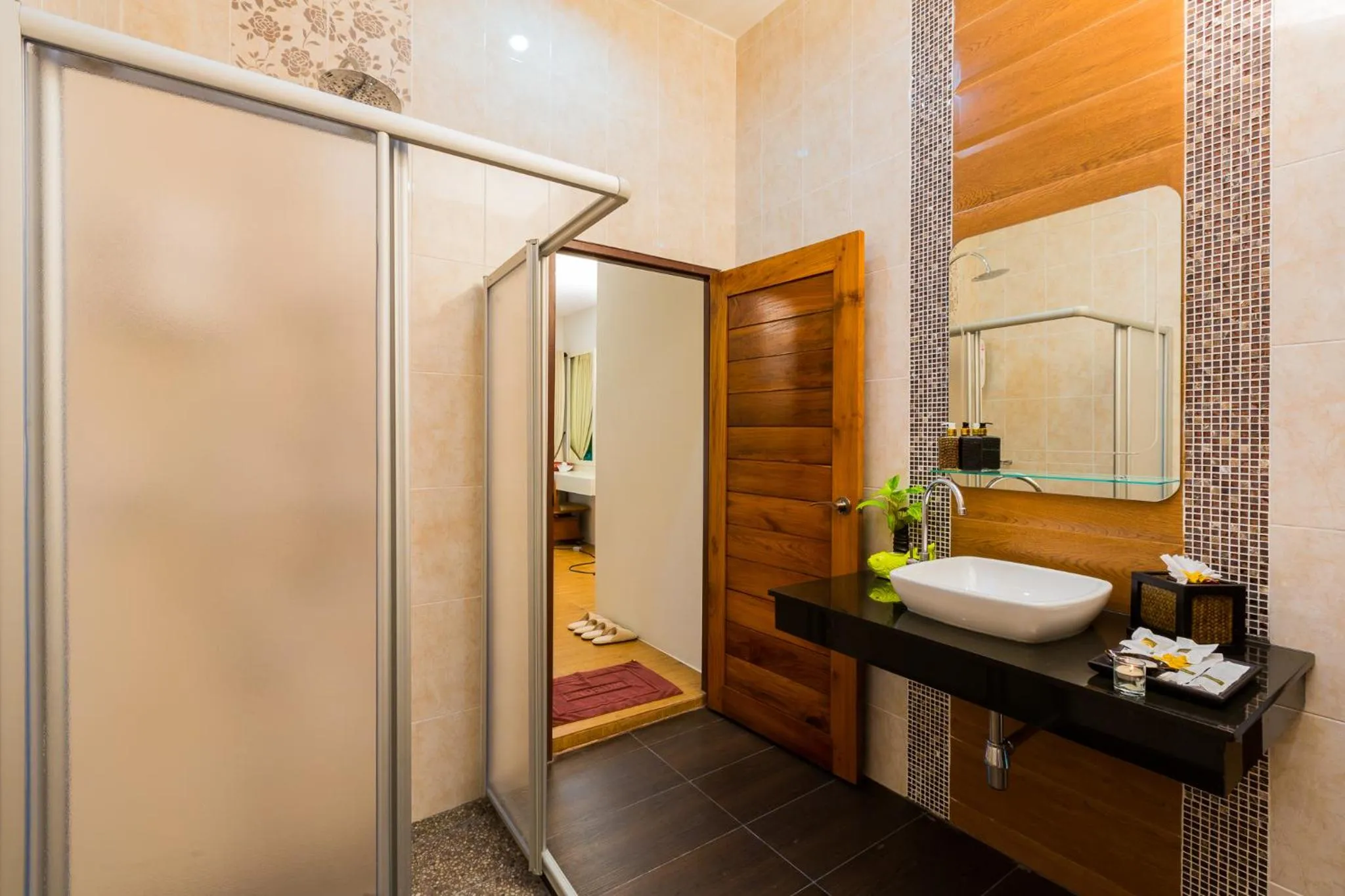 Bathroom in Irawan House