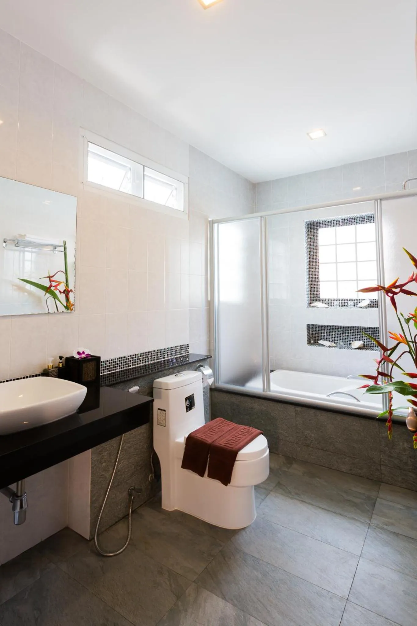 Bathroom in Irawan House