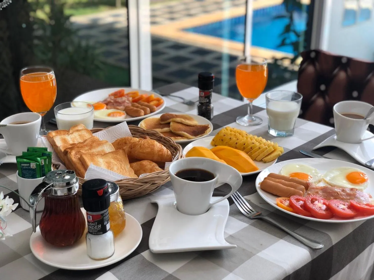 Breakfast in Irawan House