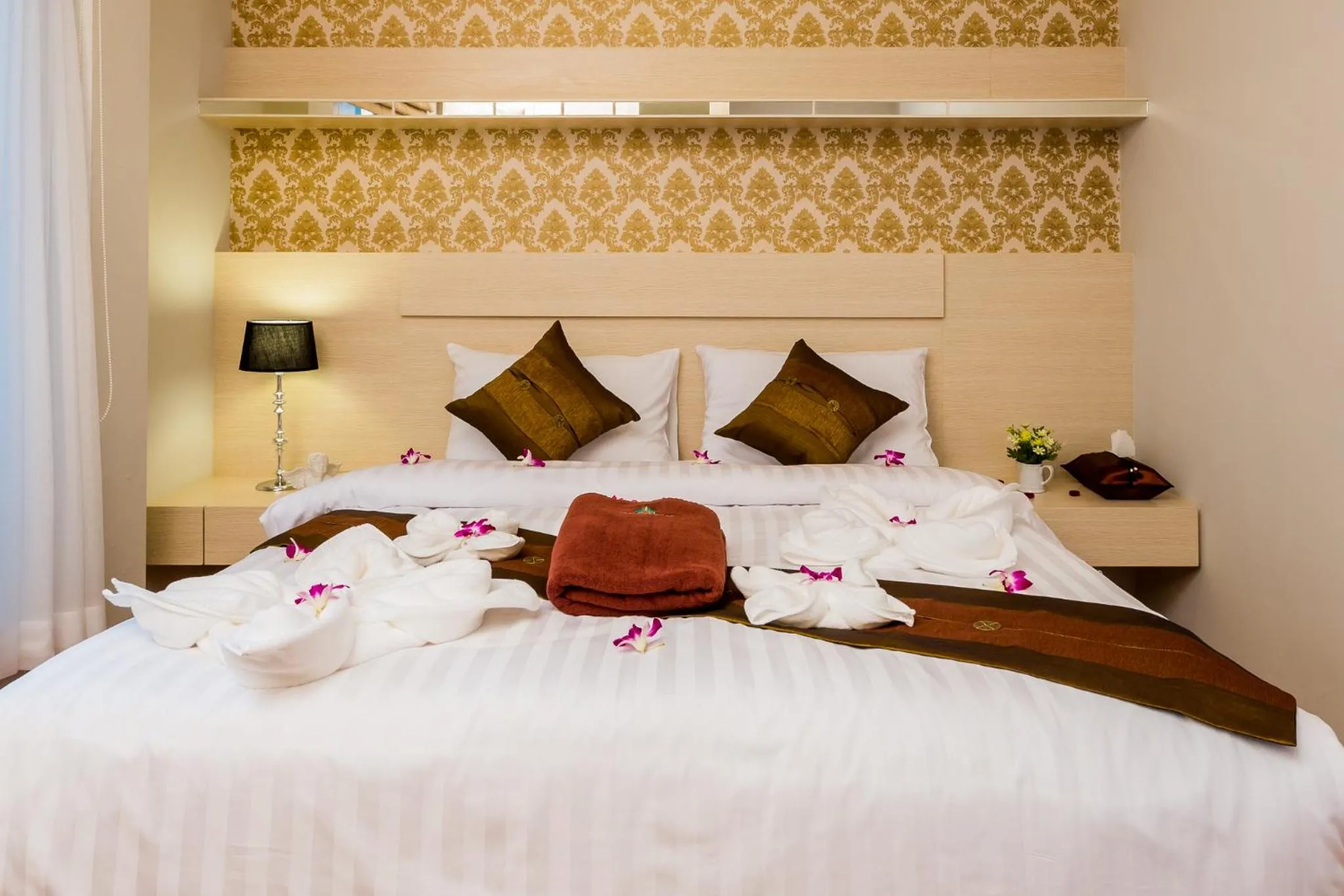 Bedroom, Bed in Irawan House