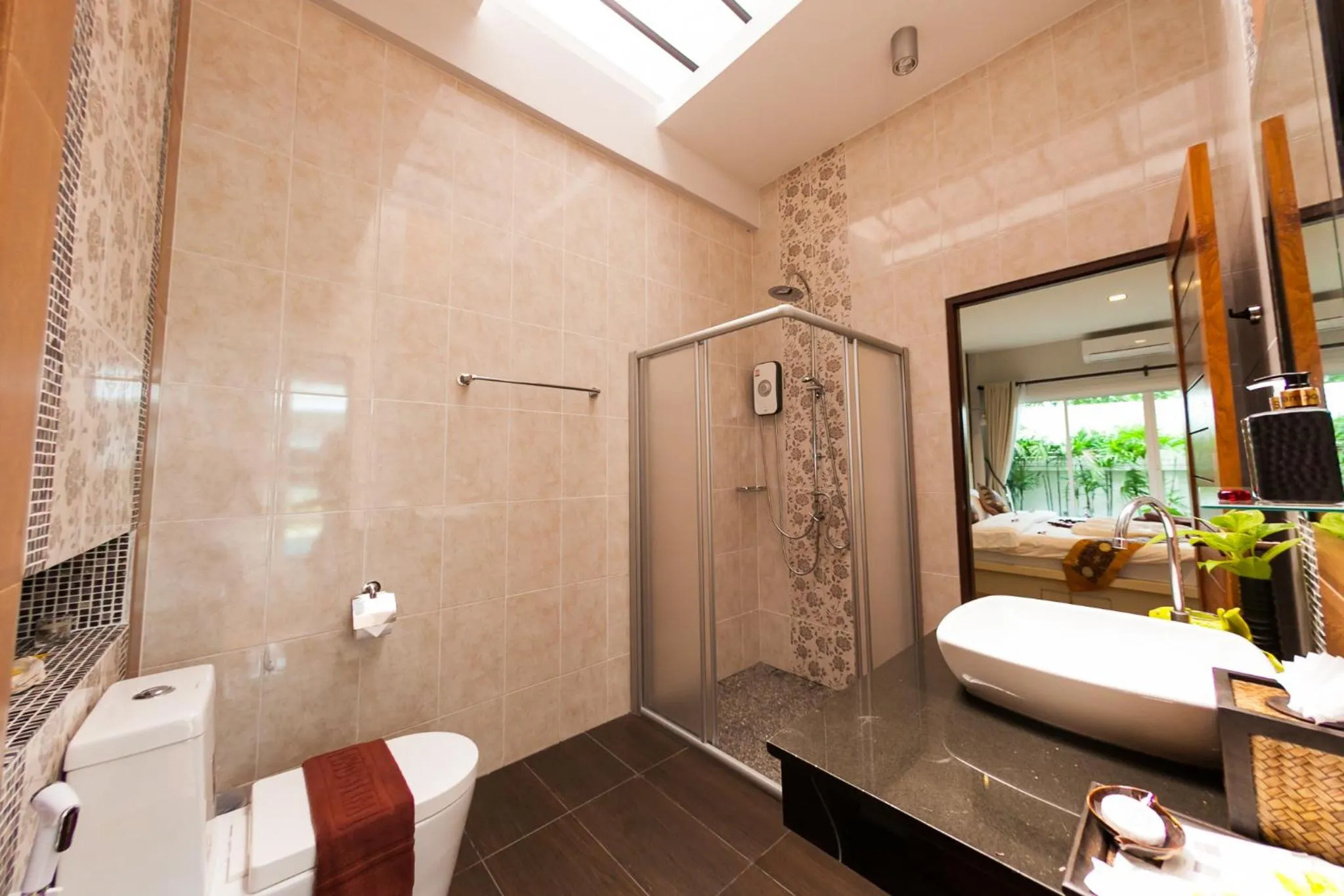 Bathroom in Irawan House
