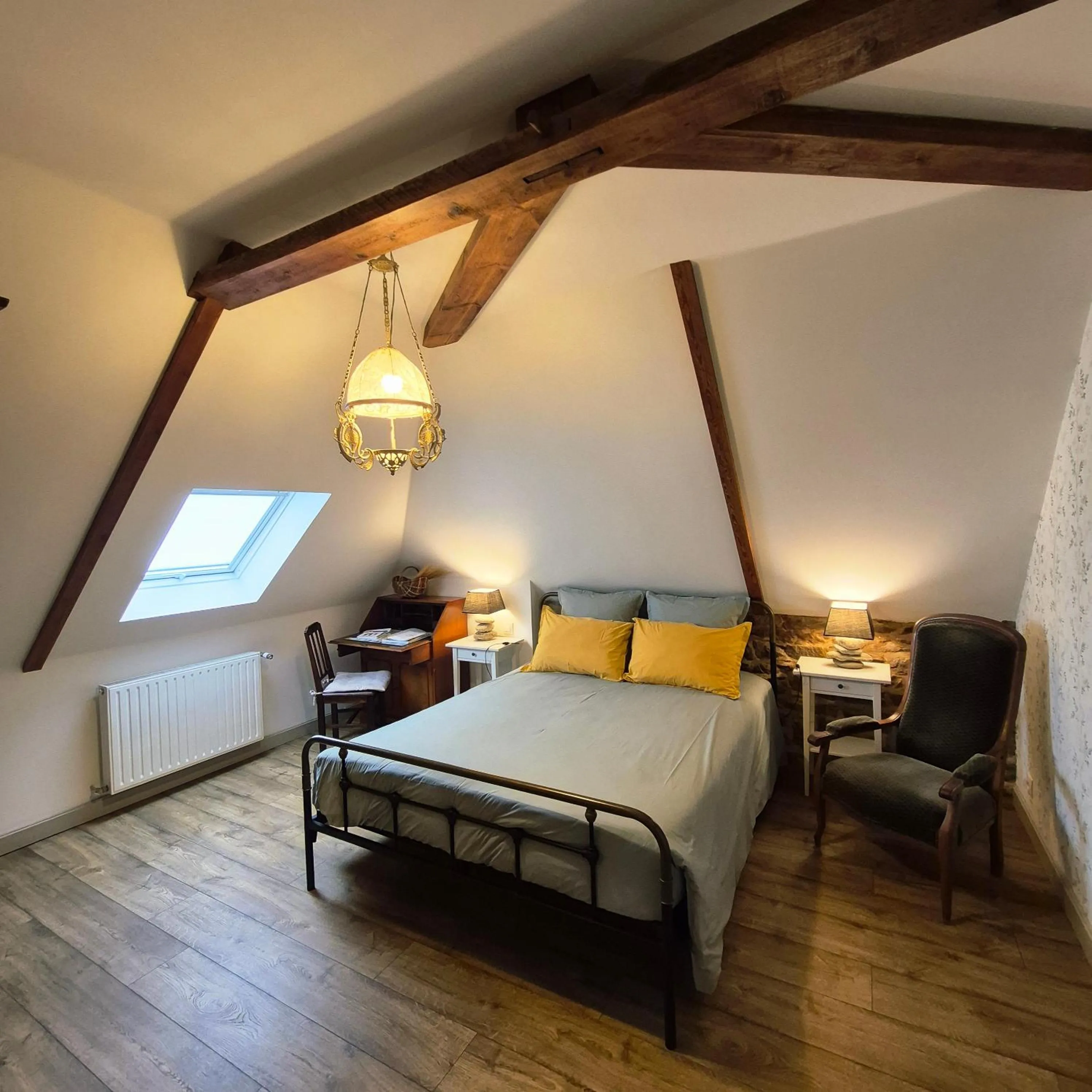 Photo of the whole room, Bed in Maison d’hôtes KERGIQUEL