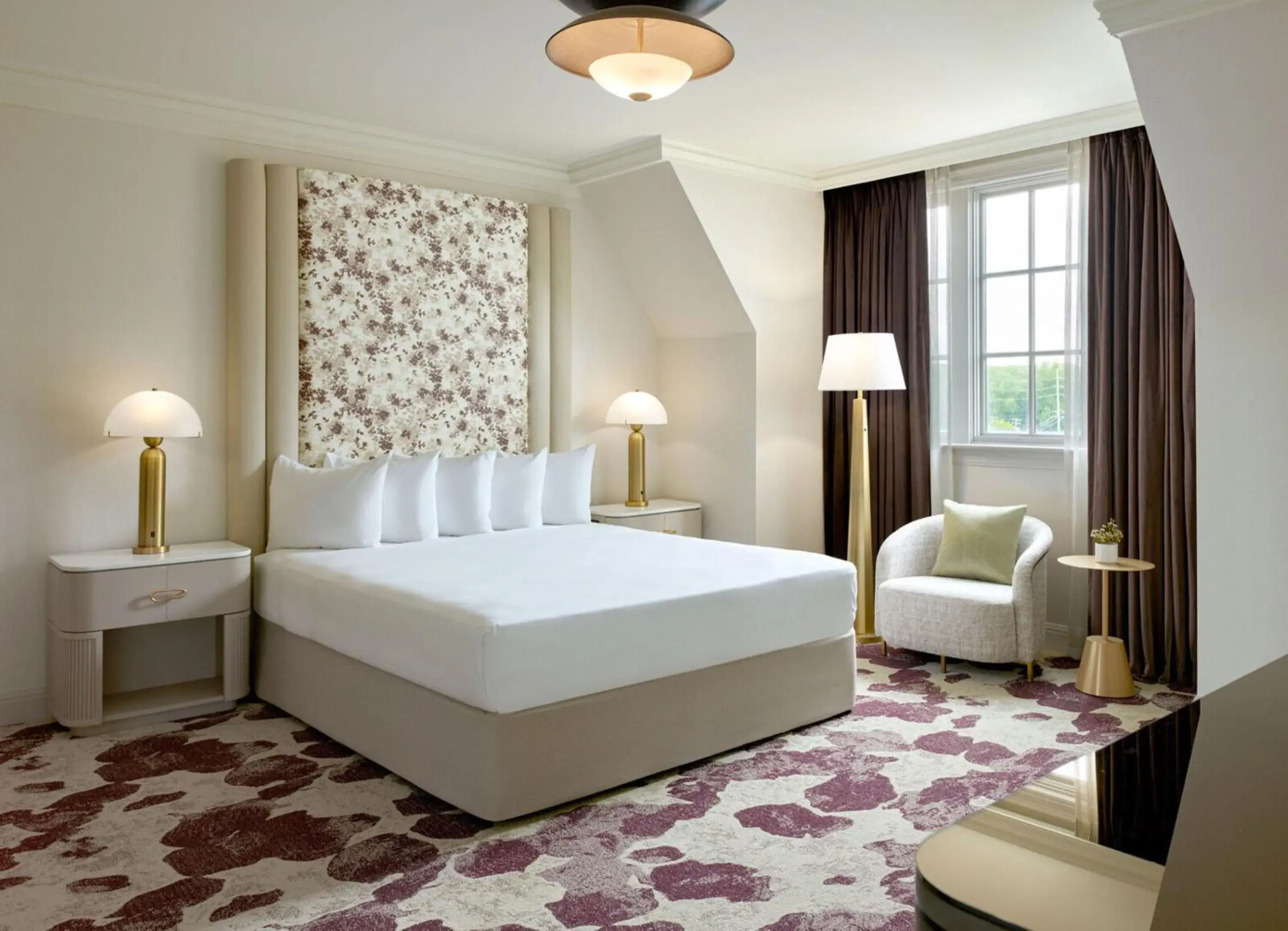 Bed in Royal Park Hotel Bed in Royal Park Hotel