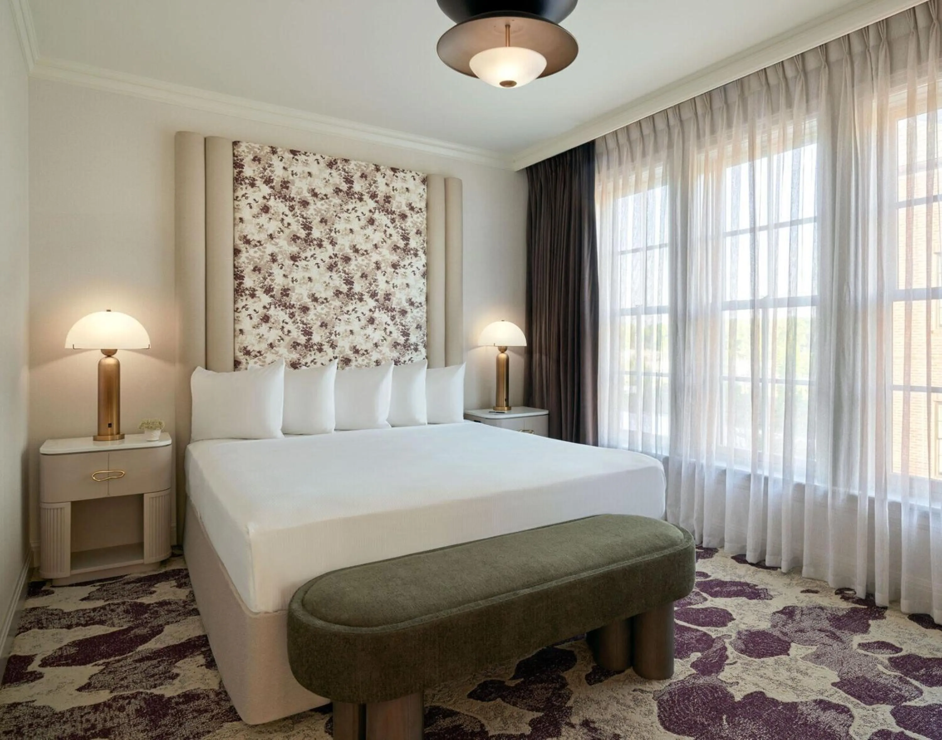 Bed in Royal Park Hotel