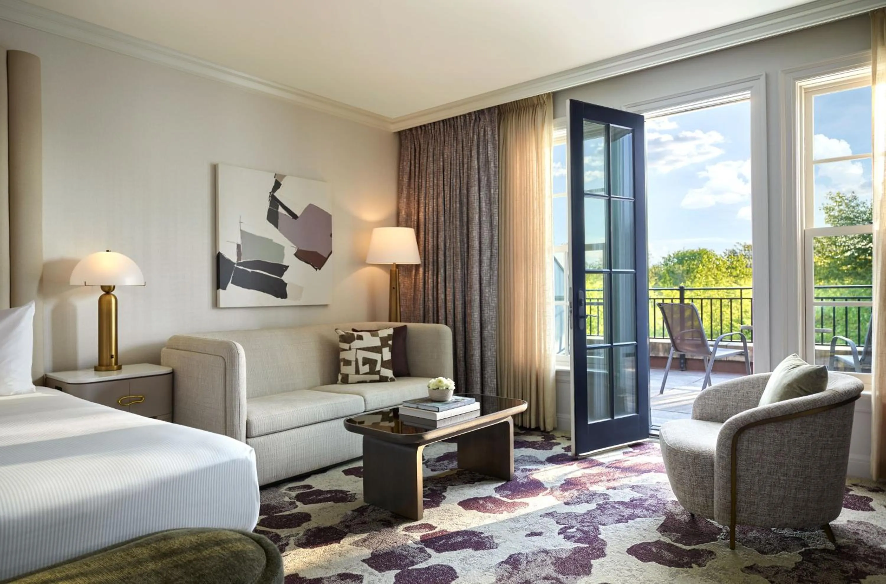 Bed in Royal Park Hotel