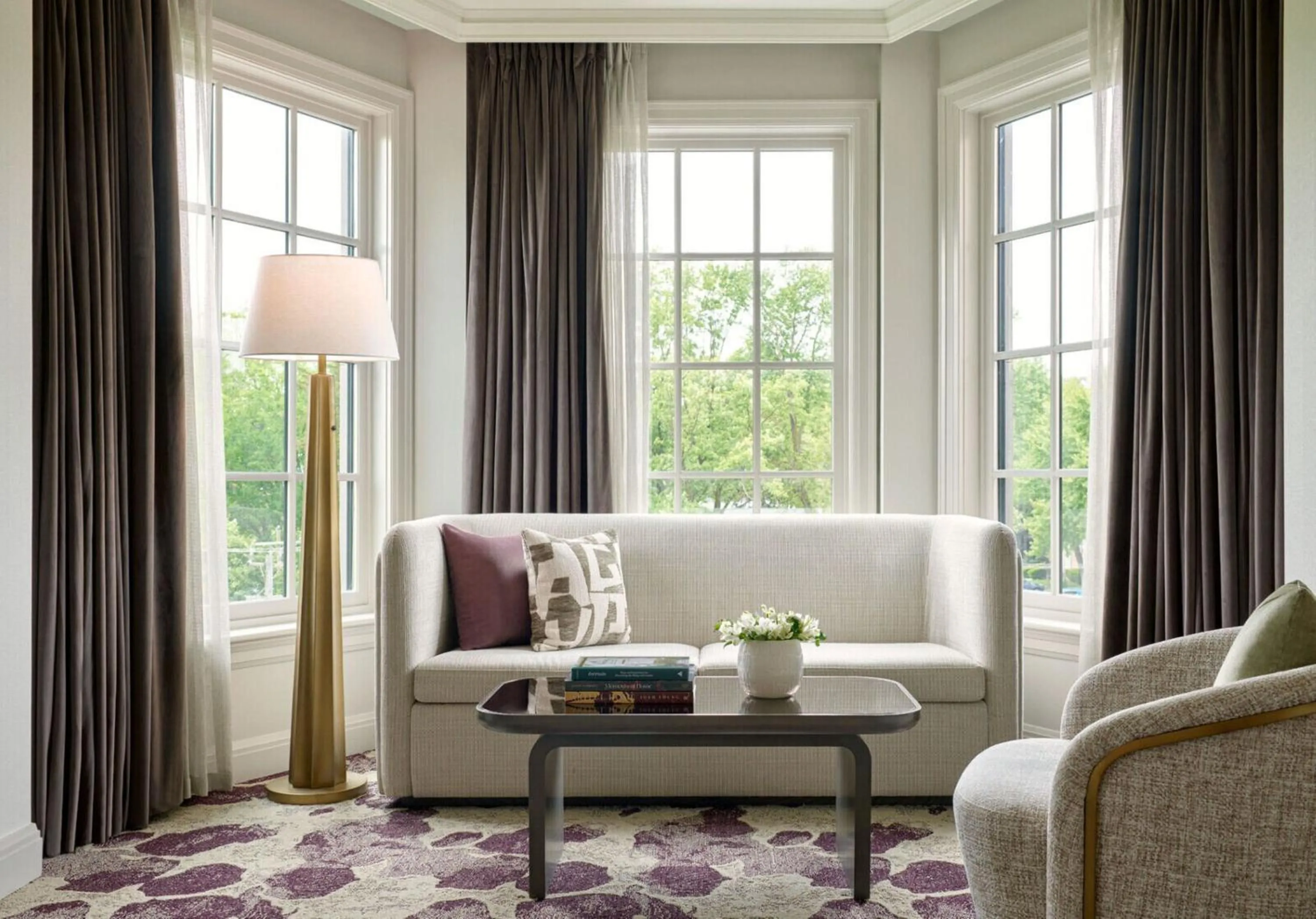 Seating area in Royal Park Hotel