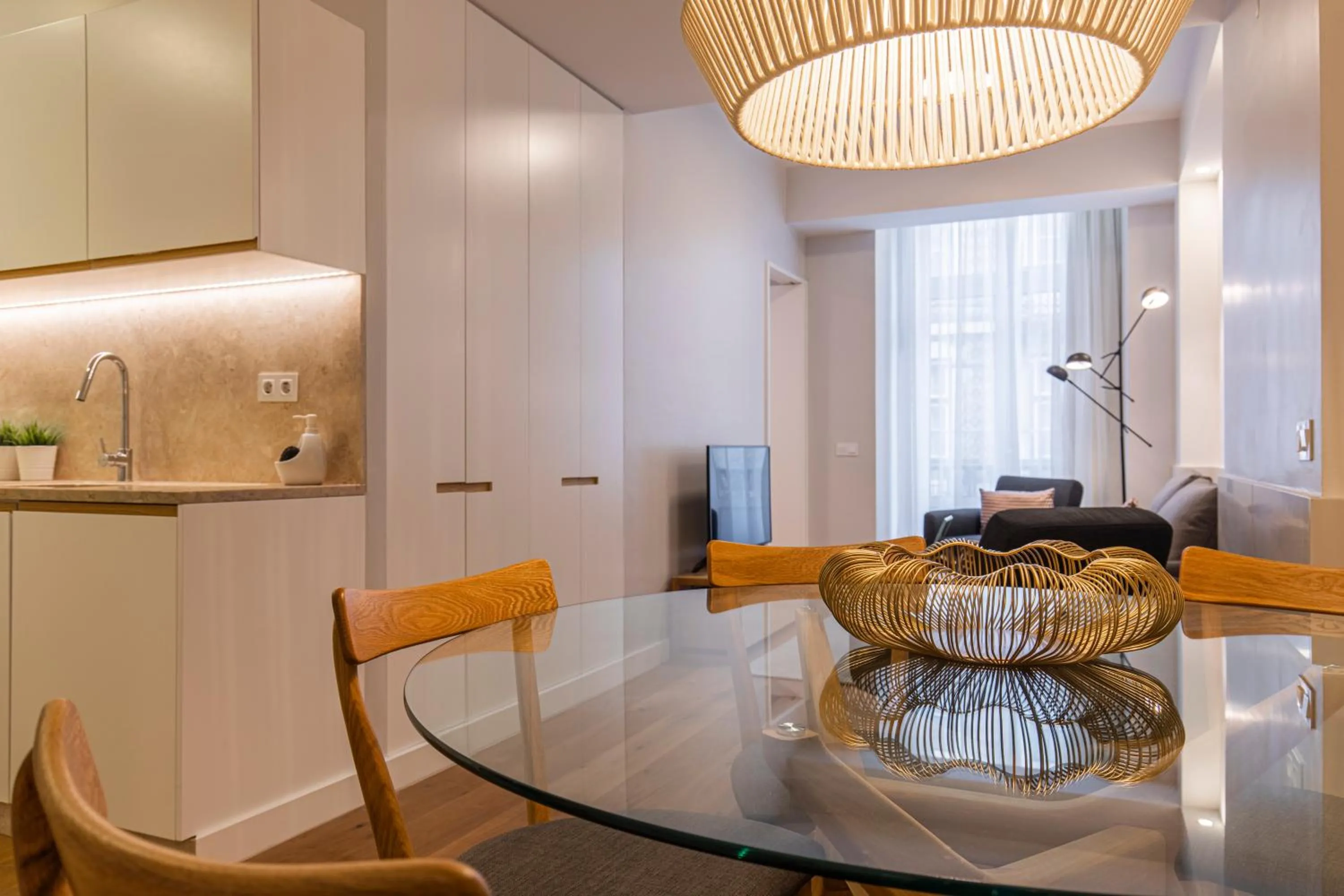 Dining area in Upscale & Modern 2BDR Apartment