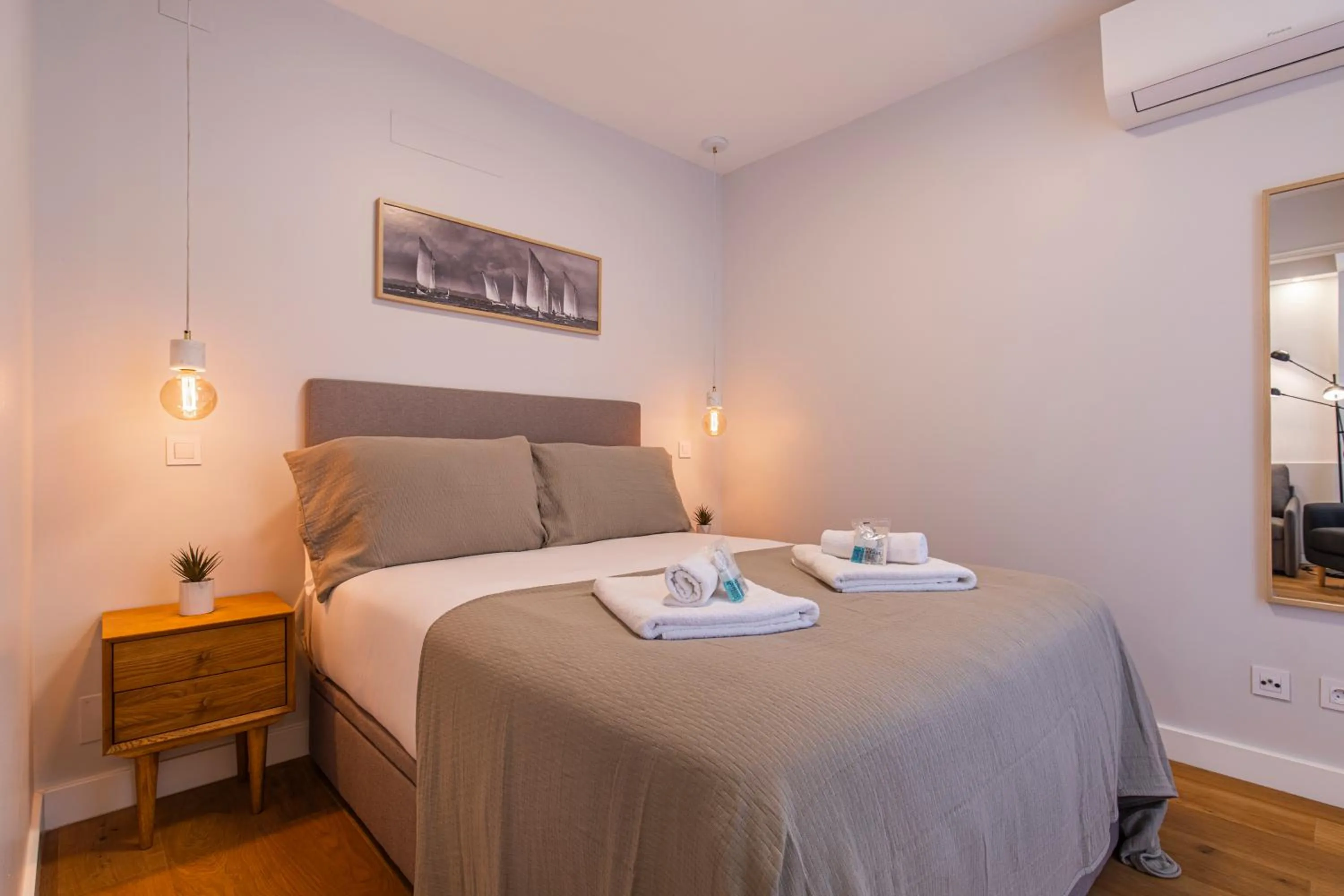 Bed in Upscale & Modern 2BDR Apartment