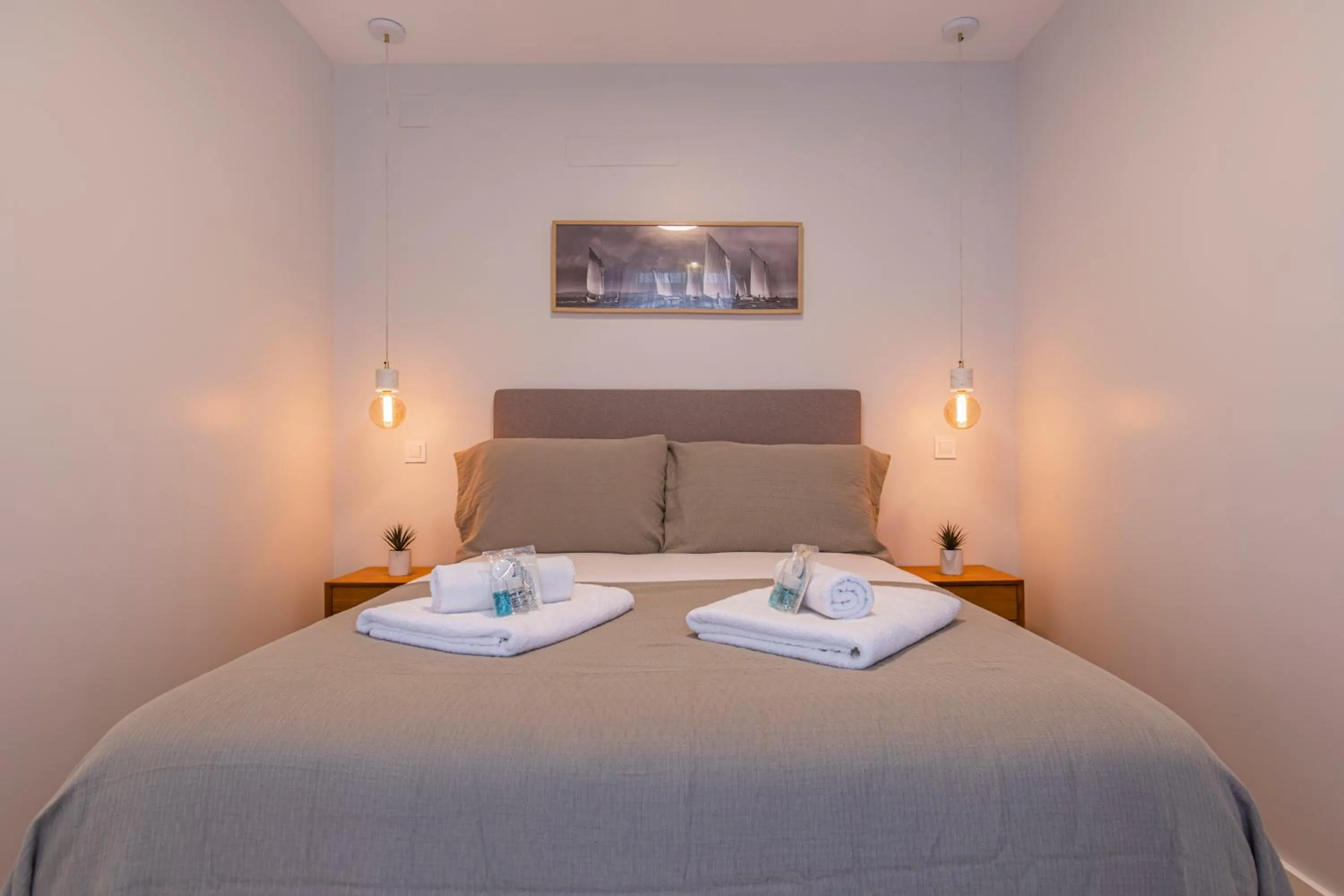 Bed in Upscale & Modern 2BDR Apartment