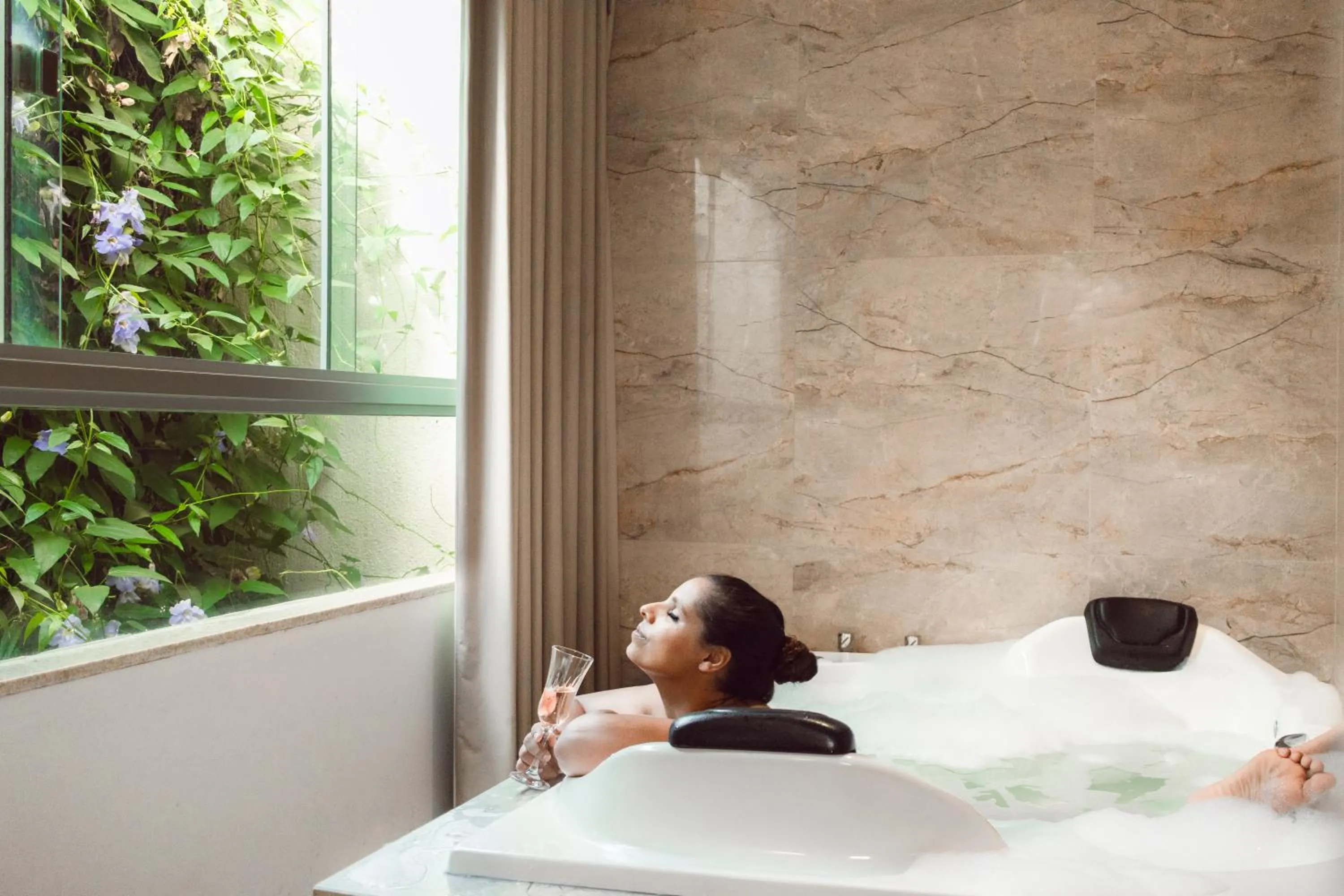 Hot Tub in Pousada Viver Capitólio