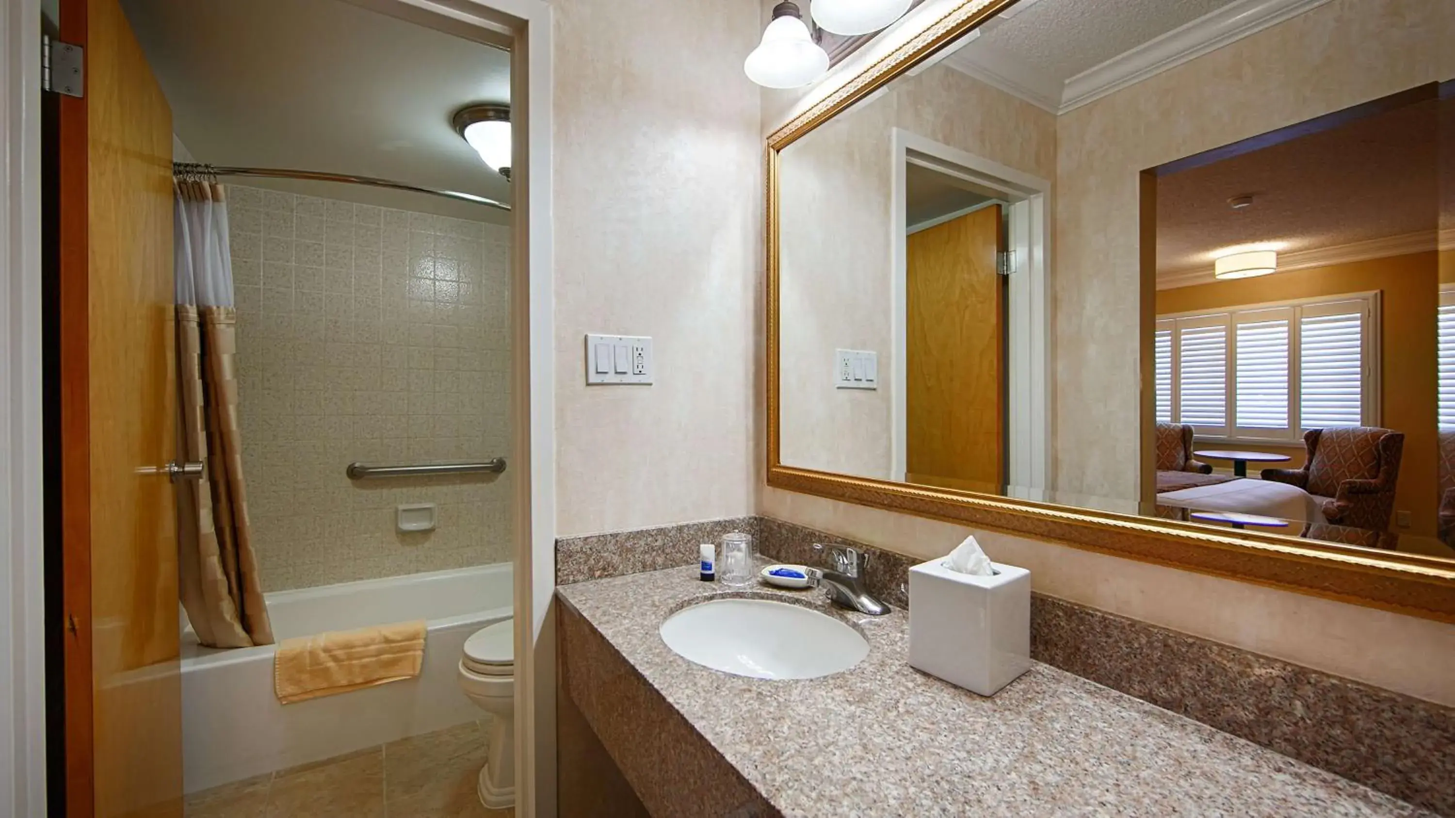 Shower, Bathroom in SFO El Rancho Inn, SureStay Collection by Best Western