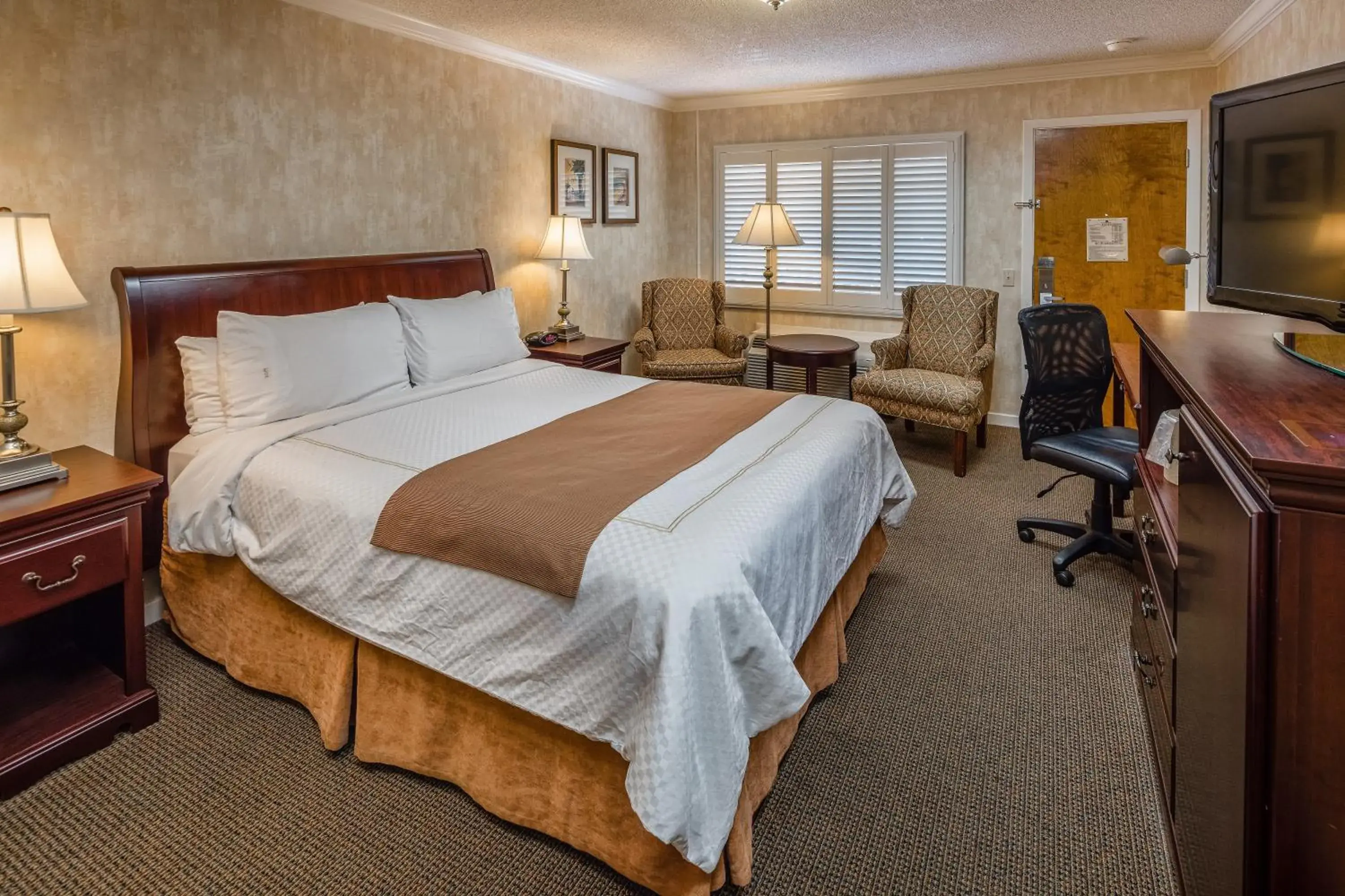 King Room - Non-Smoking in SFO El Rancho Inn, SureStay Collection by Best Western