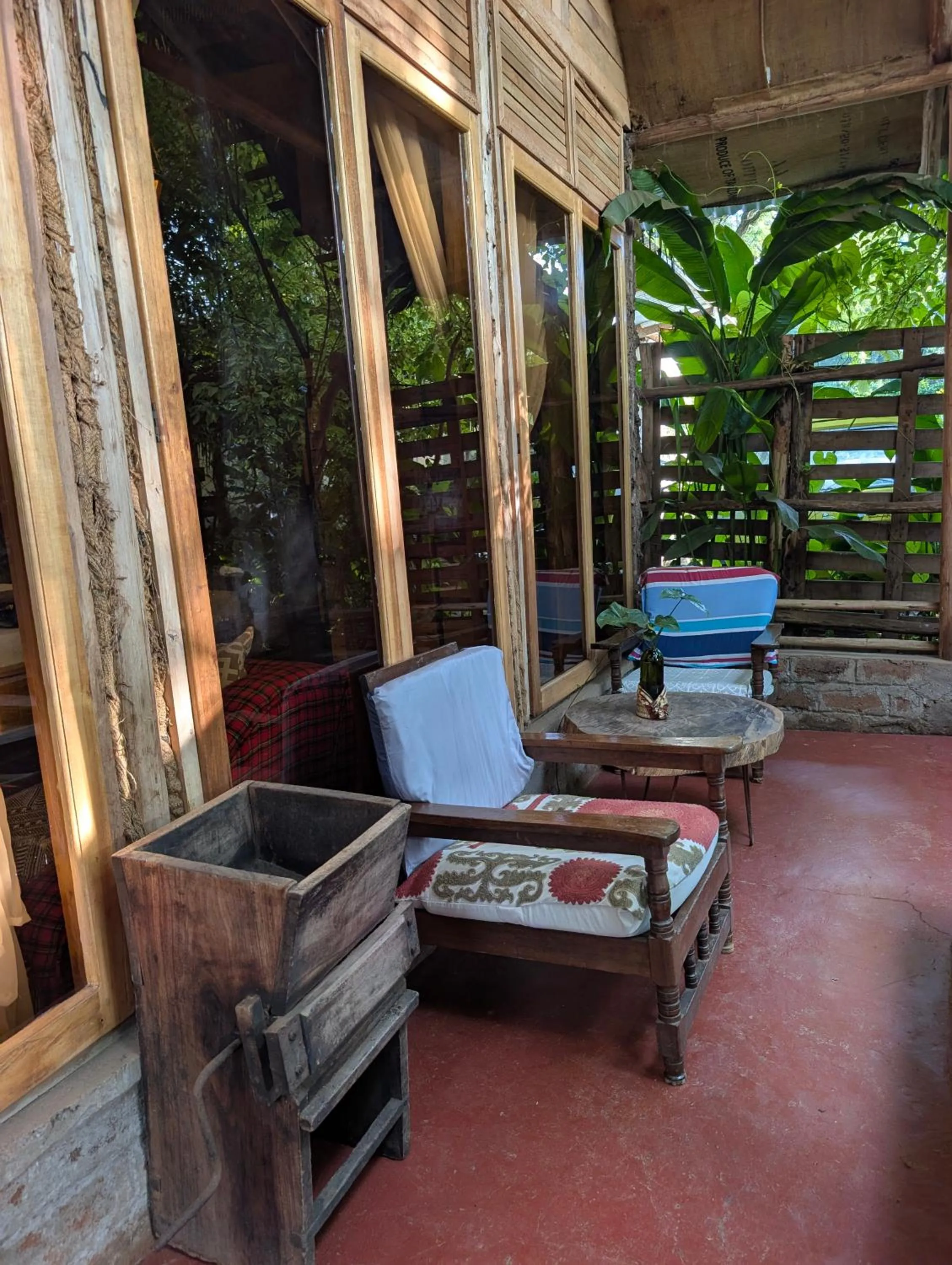 Backyard Eco Bungalows Moshi