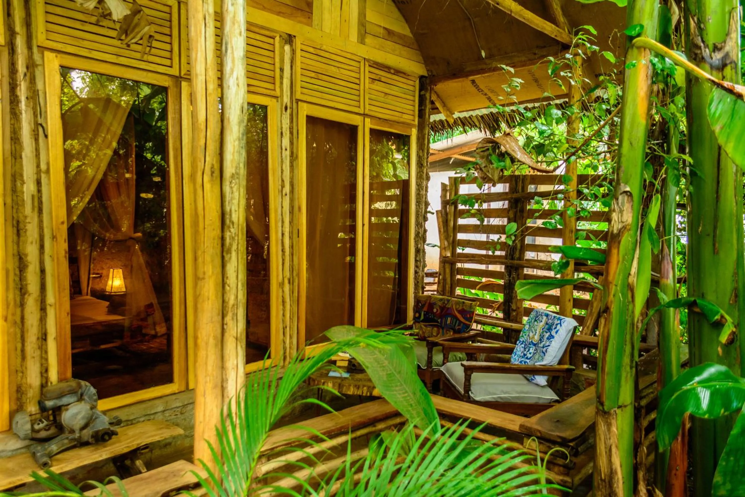 Backyard Eco Bungalows Moshi