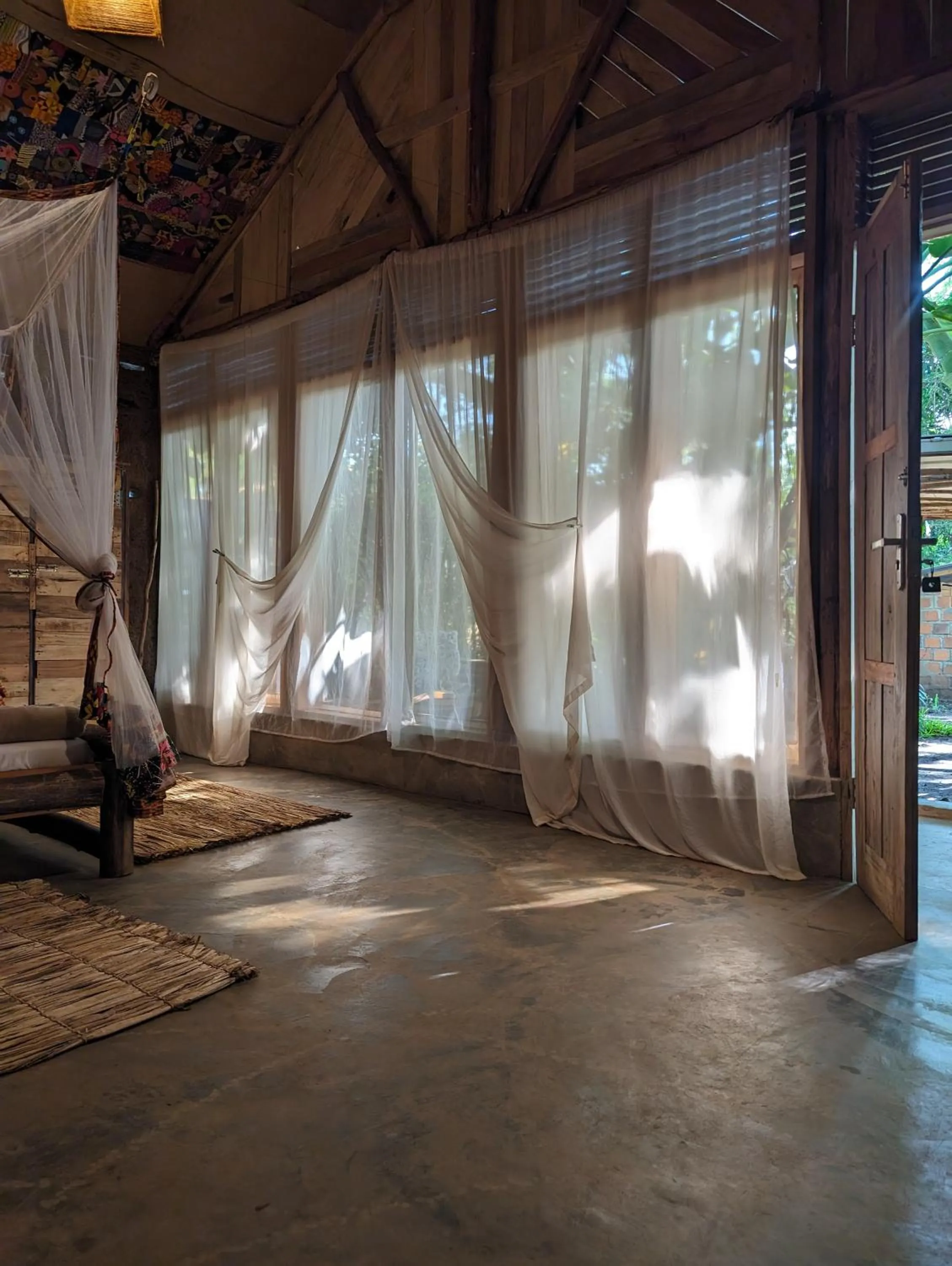 Backyard Eco Bungalows Moshi