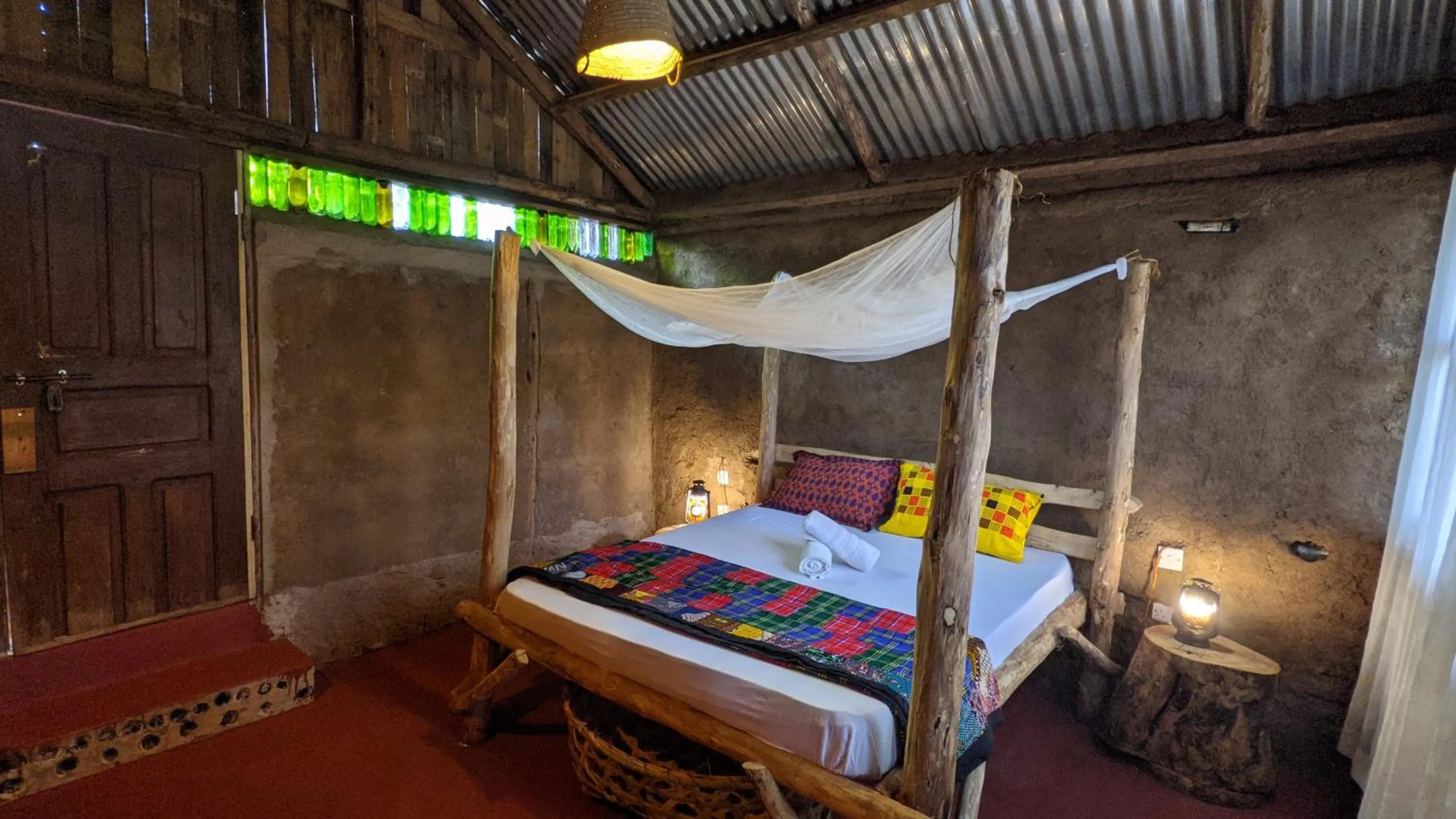 Backyard Eco Bungalows Moshi