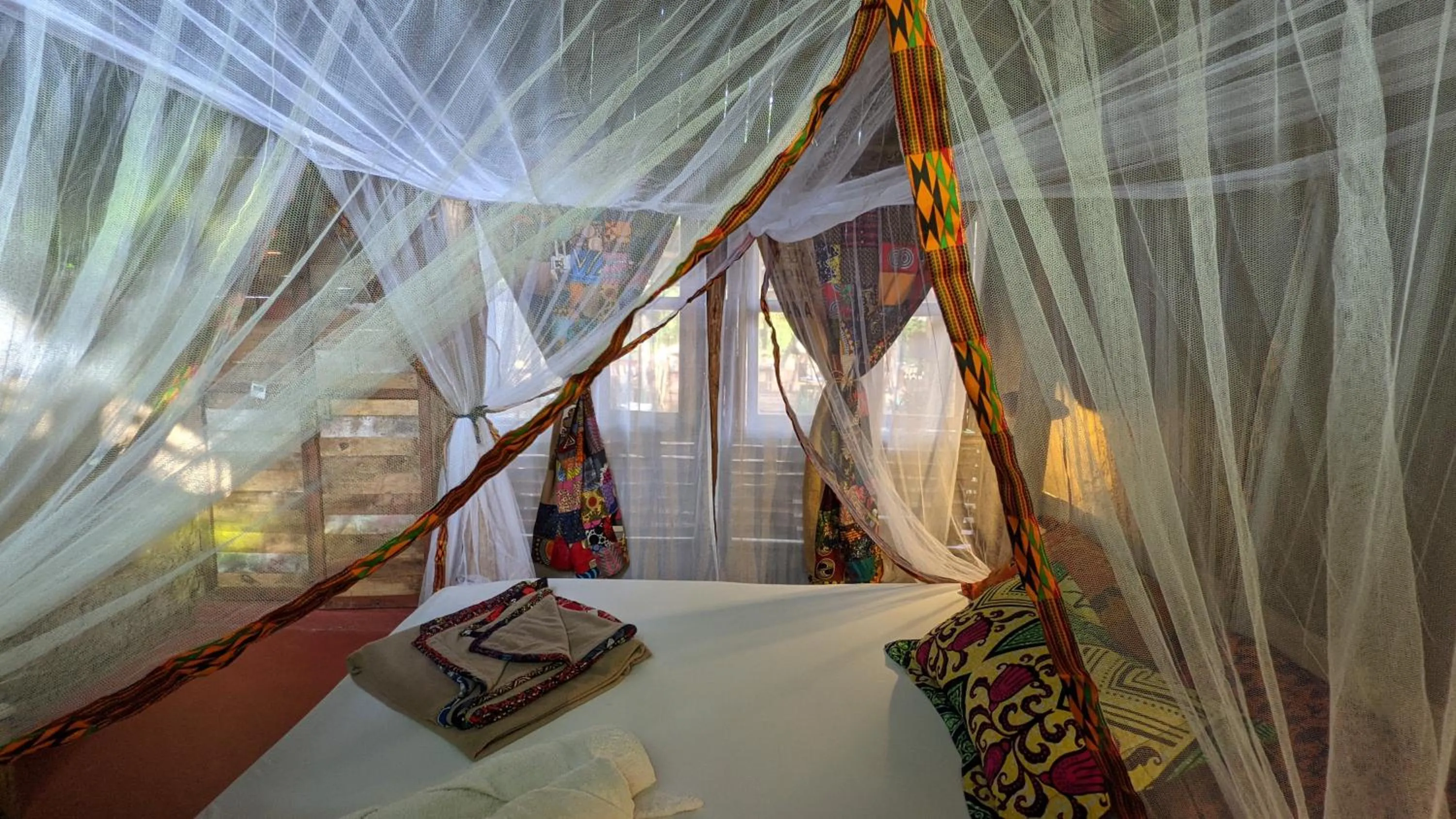 Backyard Eco Bungalows Moshi