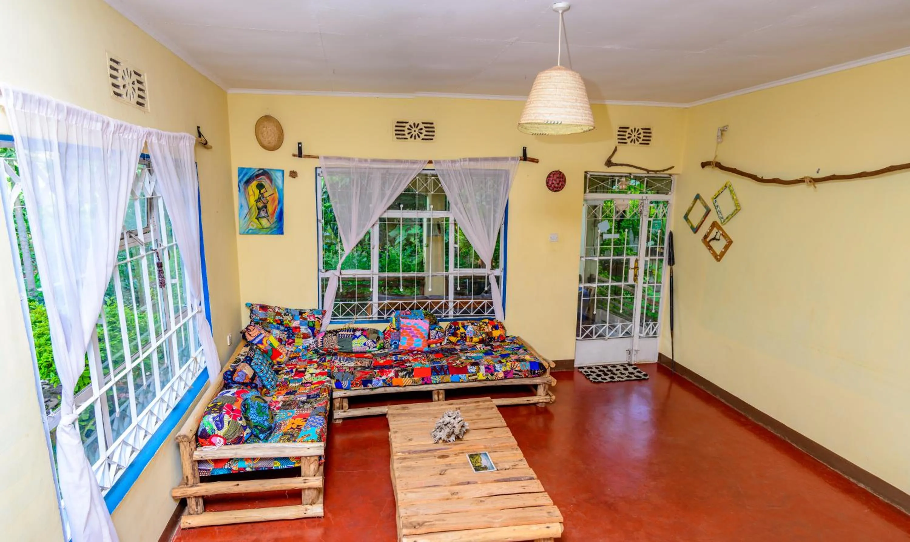 Backyard Eco Bungalows Moshi