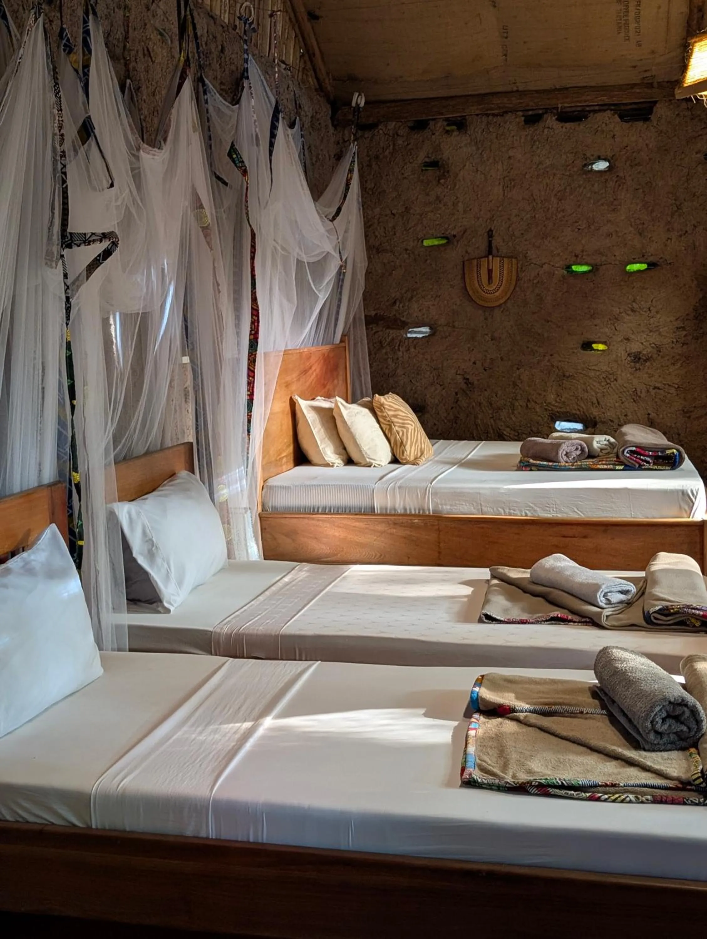 Backyard Eco Bungalows Moshi