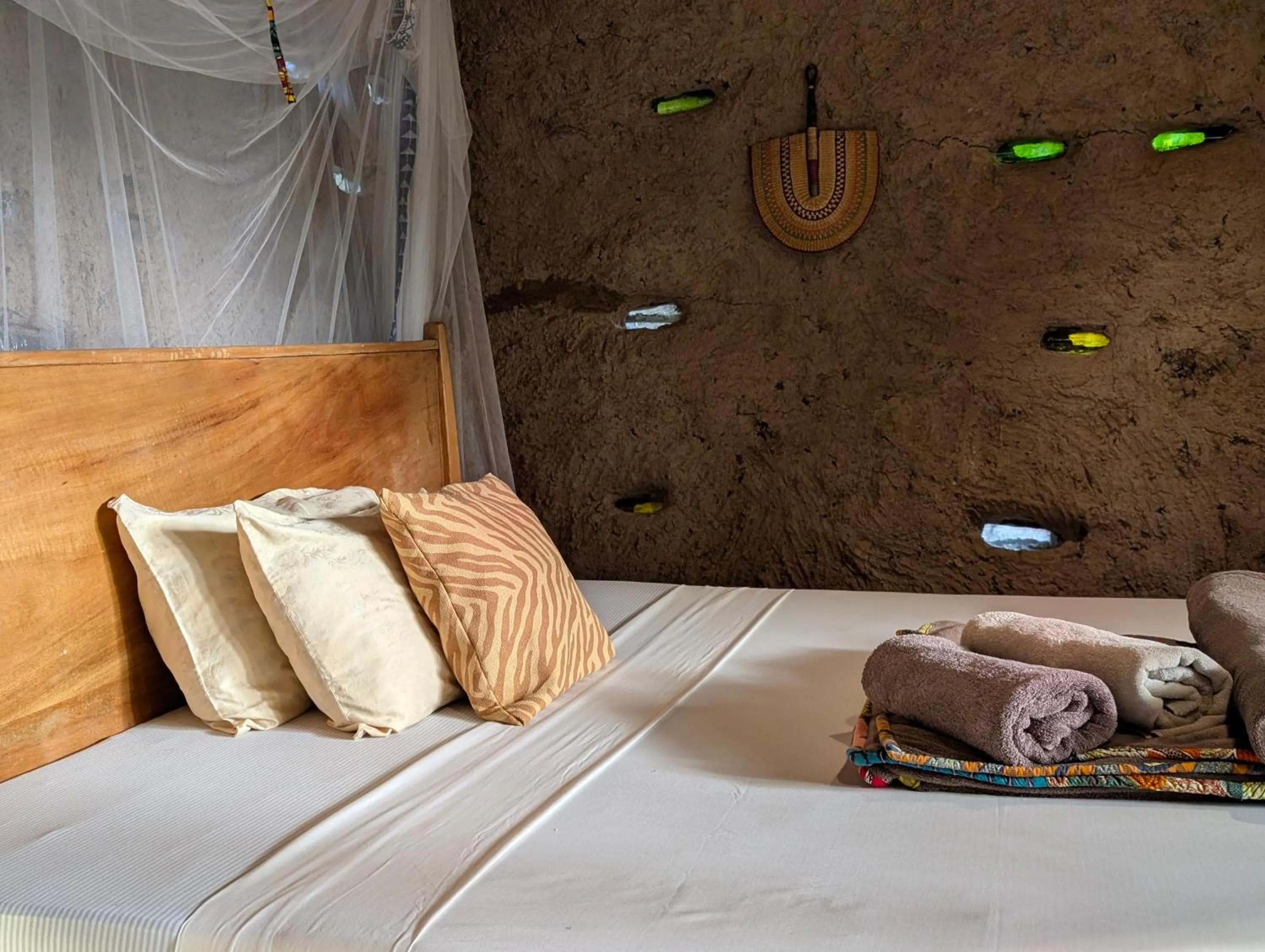 Backyard Eco Bungalows Moshi