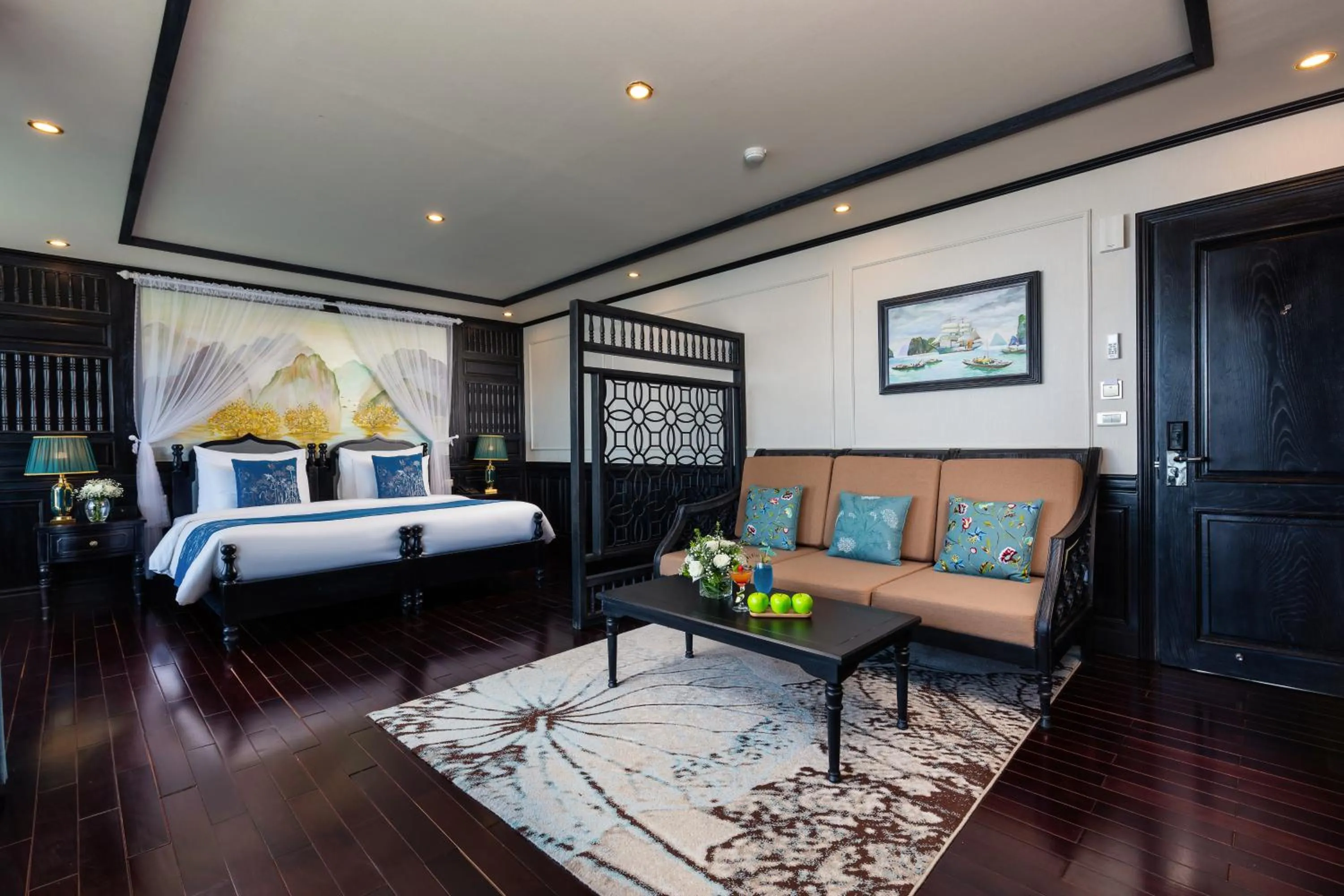 Bed in La Regina Grand Cruise