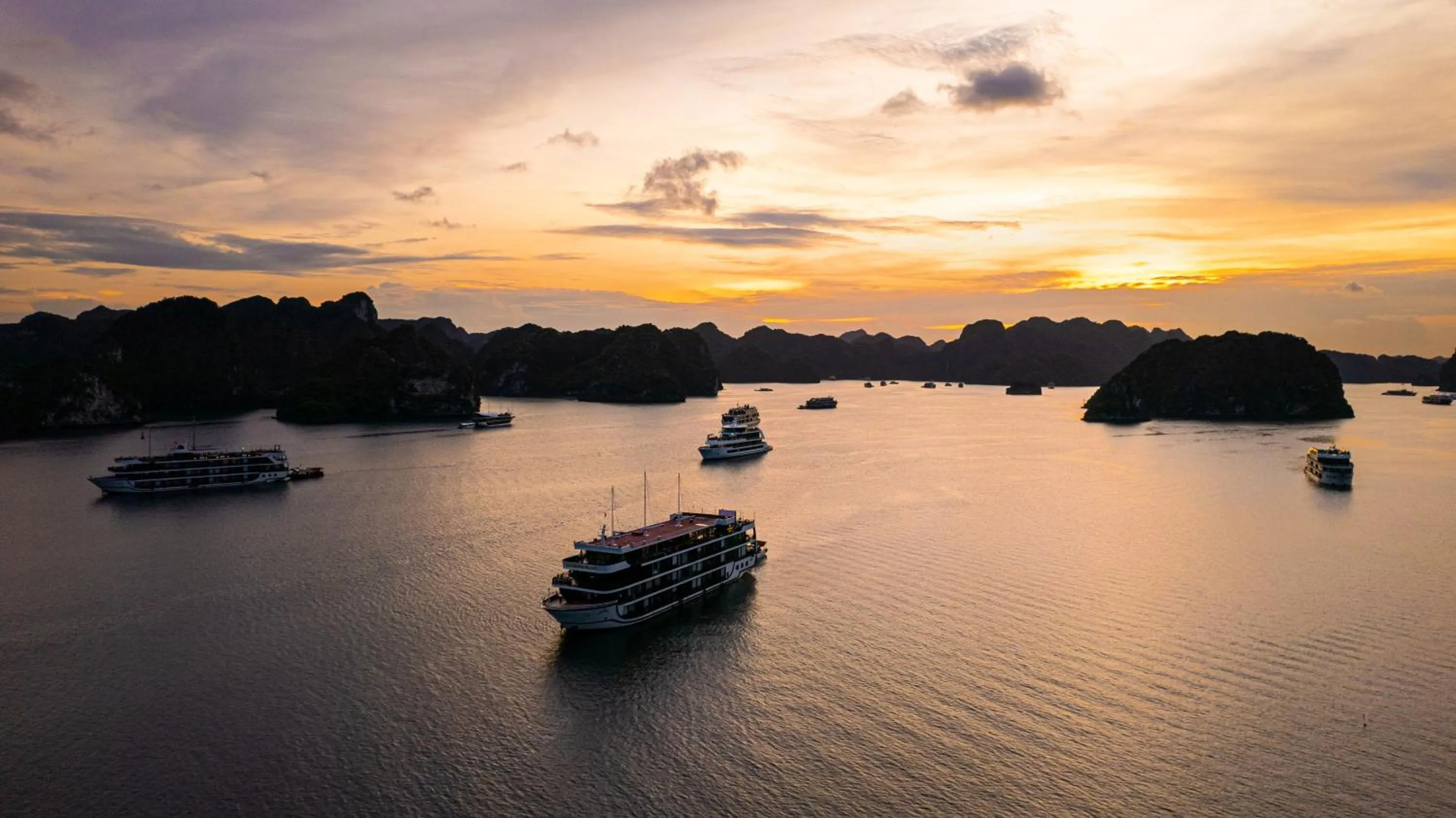 Property building in La Regina Grand Cruise