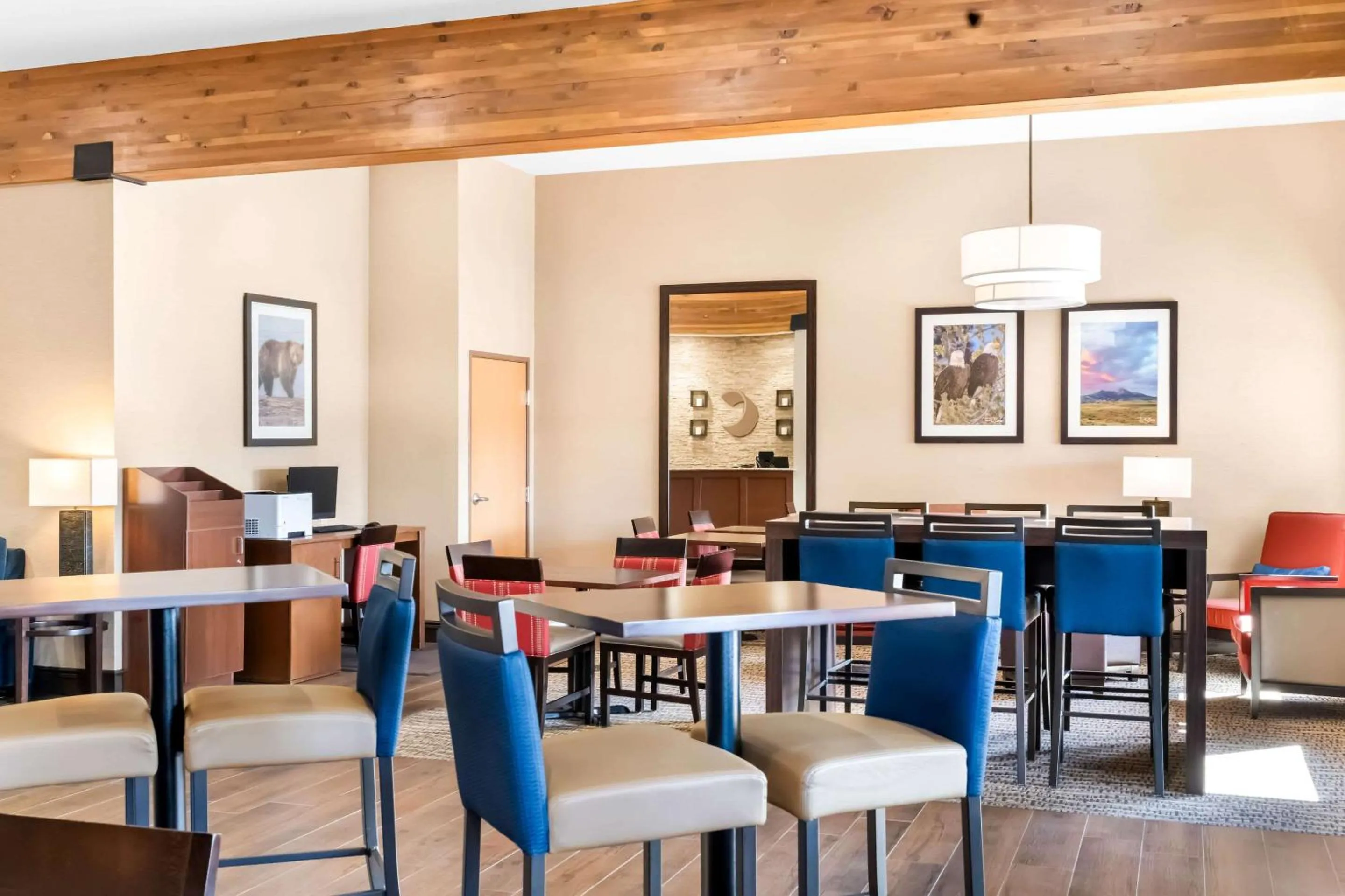 Breakfast in Comfort Inn at Buffalo Bill Village Resort