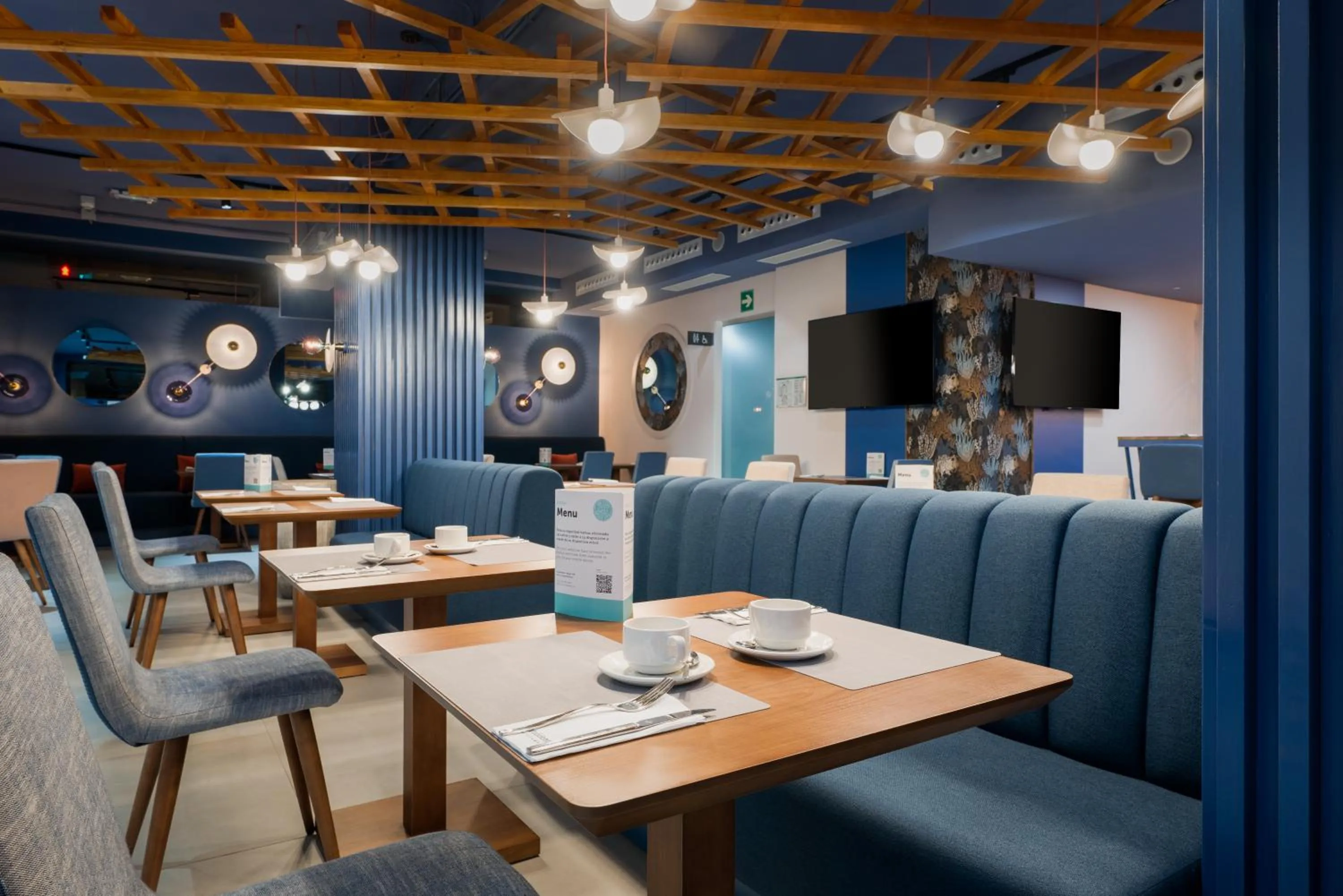 Restaurant/places to eat in Occidental Las Palmas