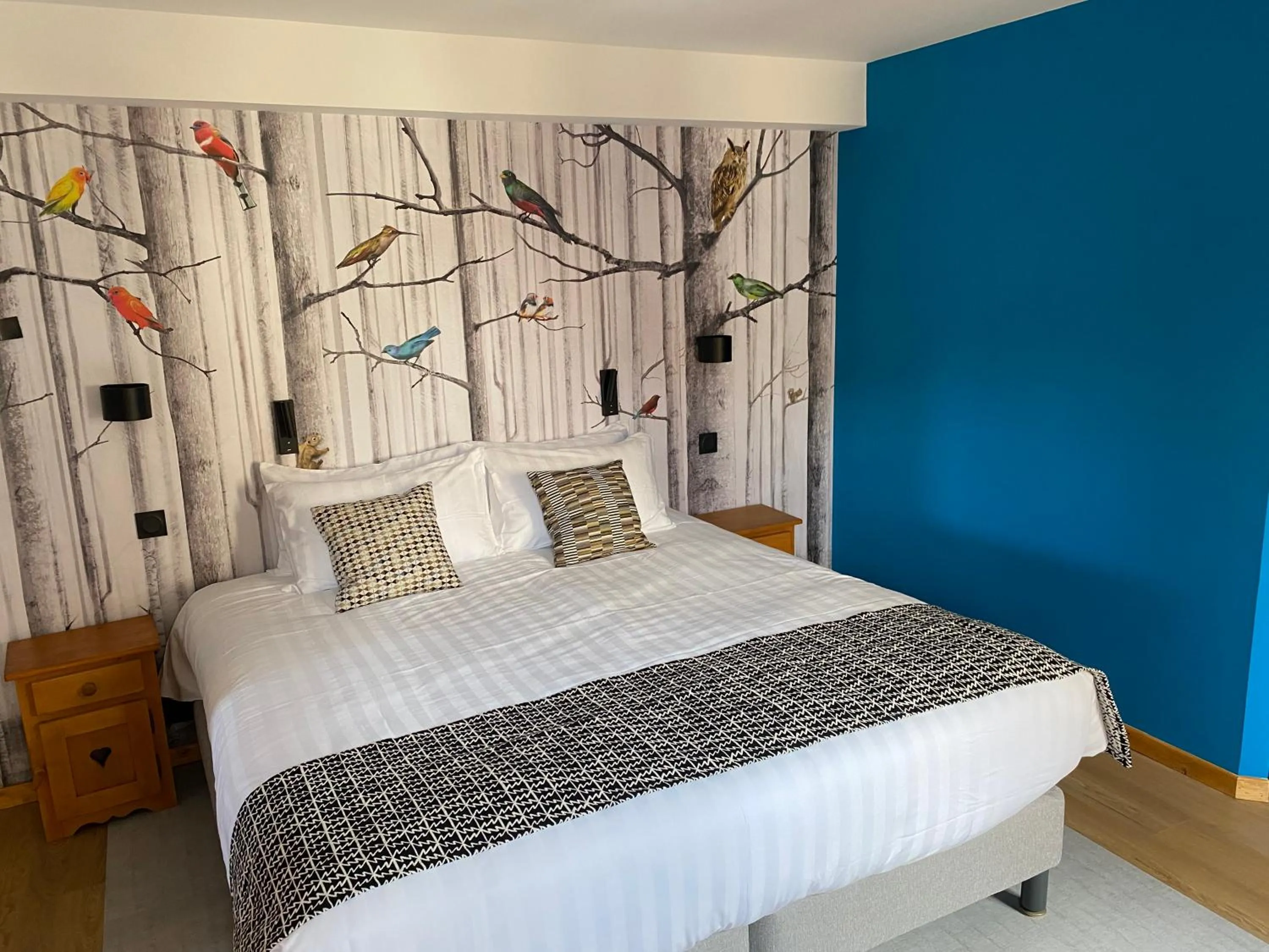 Bedroom, Bed in Logis Hôtel & Spa Les Autanes