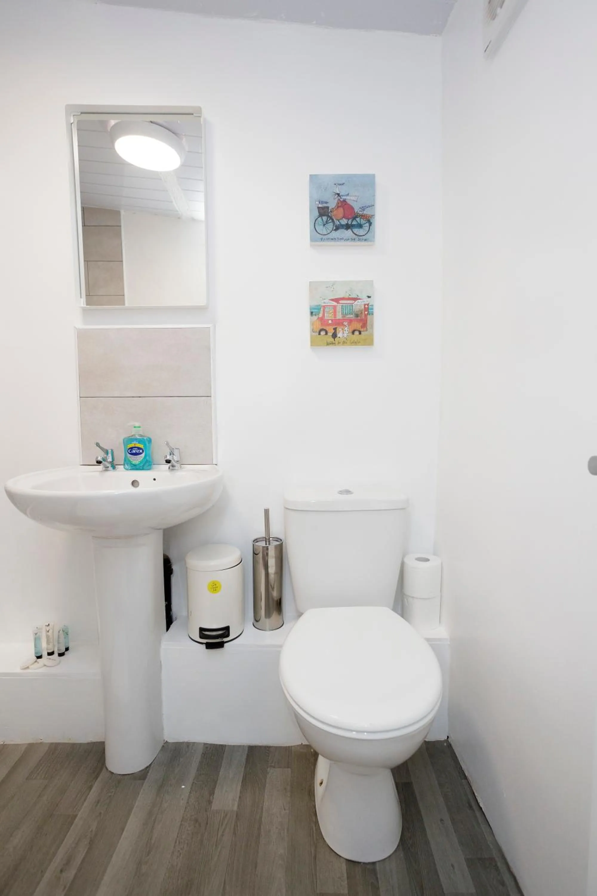 Bathroom in KIRKSTALL SERVICED APARTMENTS LEEDS