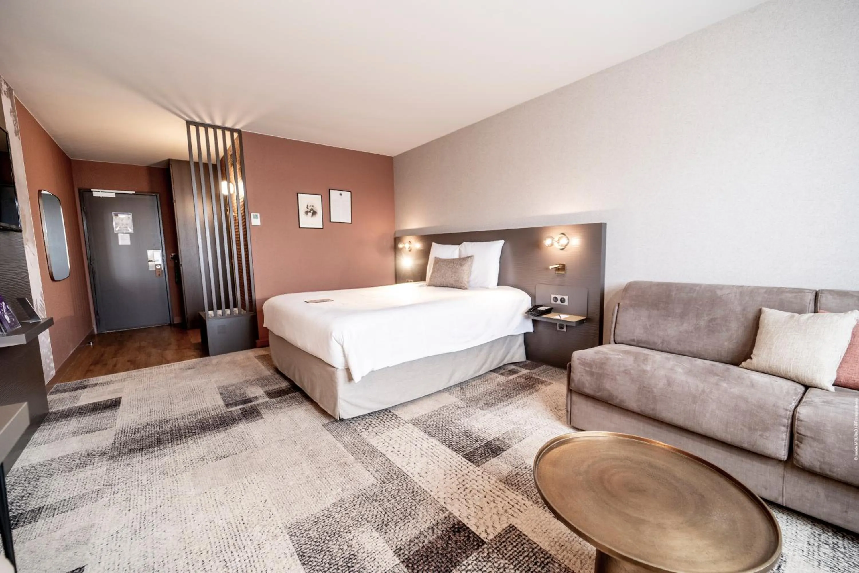 Bedroom, Bed in Mercure Bordeaux Lac